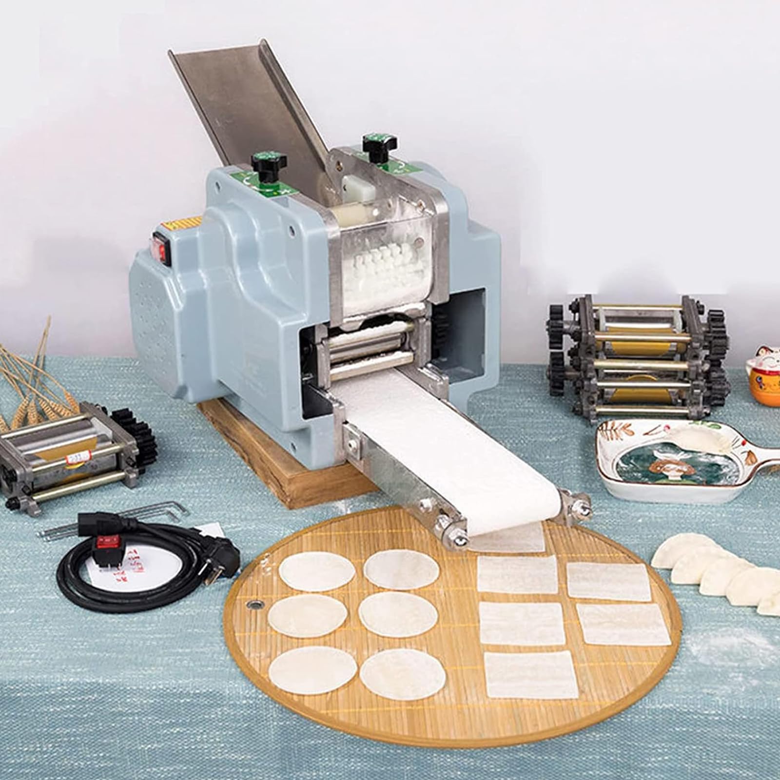 Macchina per La Pelle di Gnocchi Commerciale da 140w, Macchina Elettrica per Involucri di Gnocchi, 50-60 Pezzi/Min, Macchina per La Pelle di Gnocchi per Ristorante,Squaremold