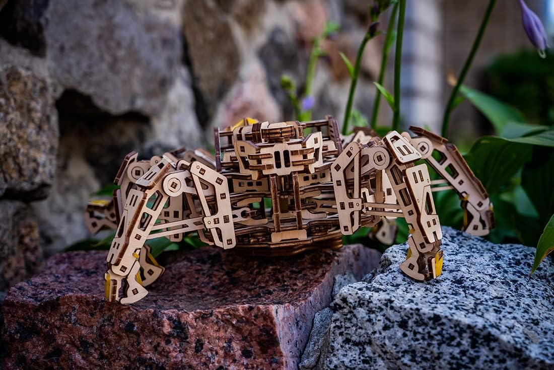 Ugears Hexapod Explorer Wooden Toys 3D Puzzle: Robot Laba-laba Kayu yang Bisa Berjalan Sendiri!