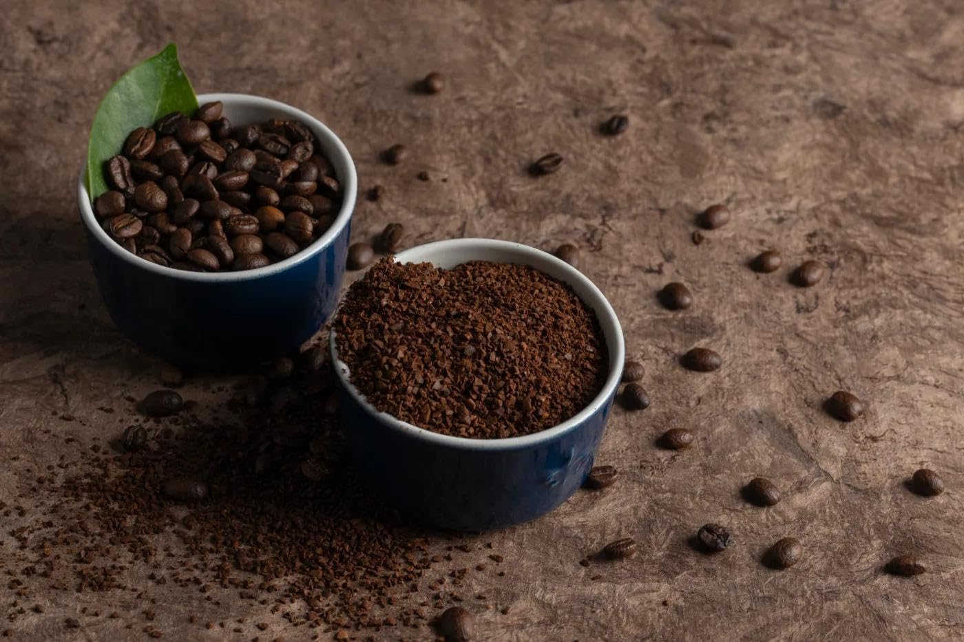 Nilotic Coffee House Medium Roast Ugandan Sipi Falls Coffee – Single-Origin, Whole Bean, Organic, Fair-Trade – Lemon, nougat, milk, chocolate – Ideal for Espresso & French Press – 12oz