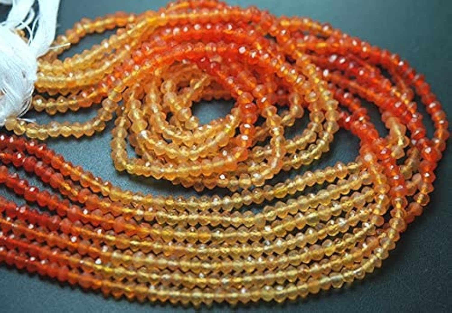 Perles carnelian naturelles 3.5-4mm idéales pour réparer ou sublimer un collier ancien