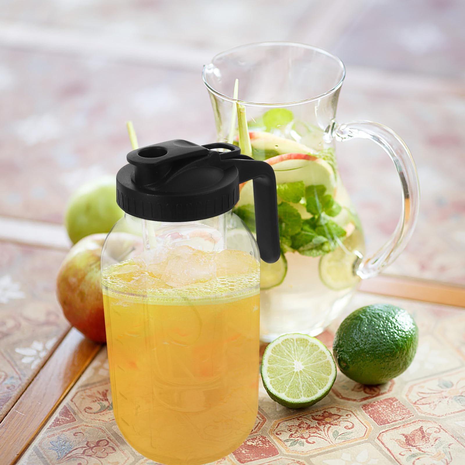 Jarra de Vidrio para Jugo y Agua 1,9l con Tapa y Asa Negra, Recipiente Medidor para Bebidas Frías, Jarra para Nevera y Suministro de Restaurantes