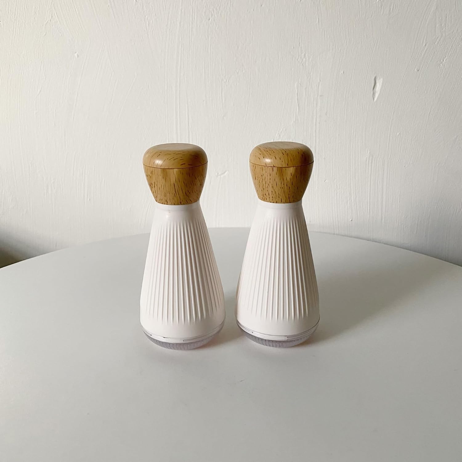 Salt and pepper grinder set, Sea Salt Spice Crusher, Suitable for Home Kitchen, Restaurant, Outdoor Gathering Pepper or Grinder