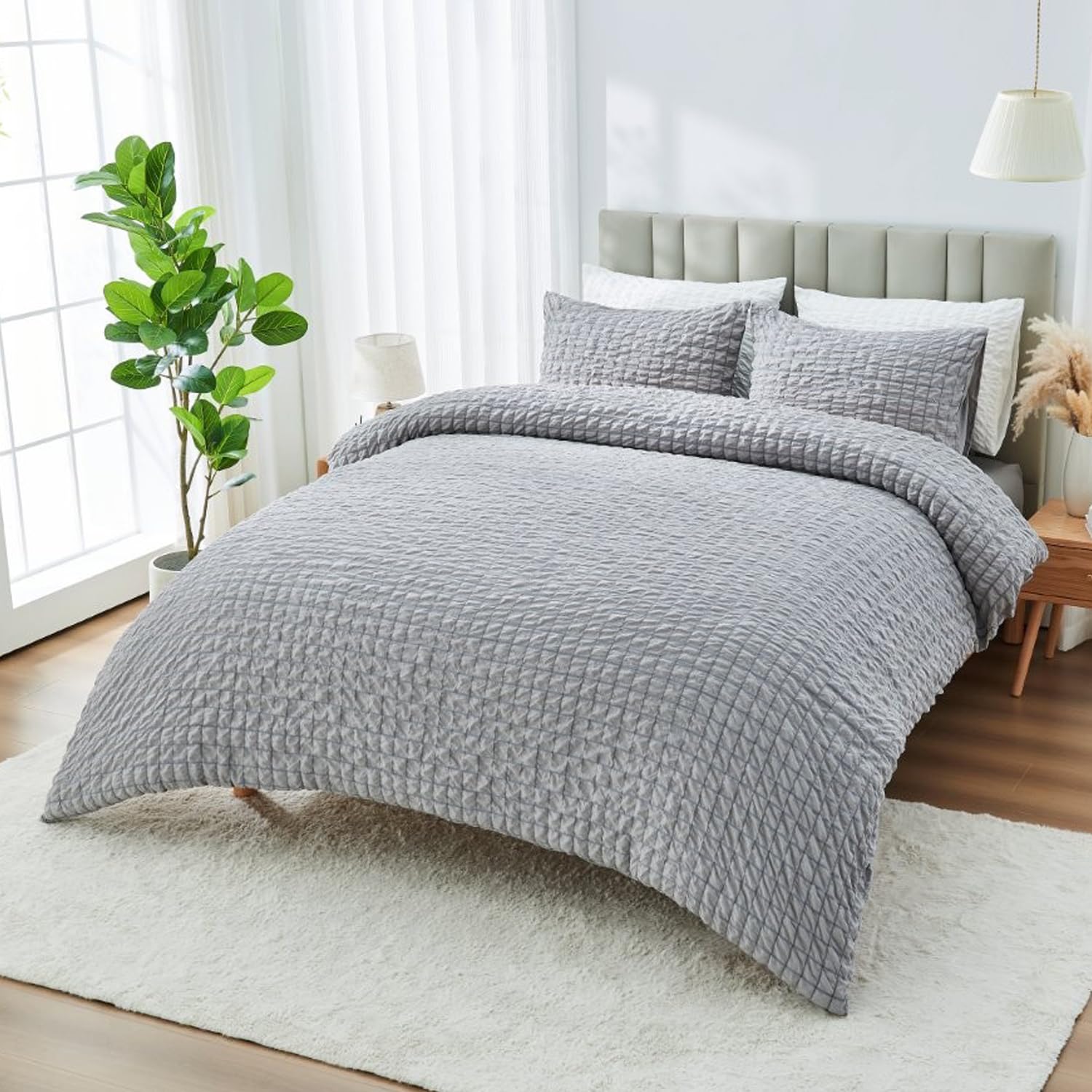 Lions Grey Bedding Set - King Size Duvet Cover with Matching Pillowcase, Ultra Soft 100% Polyester Microfibre Quilt Covers, 3 Piece Bed Linen Sets, 230x220cm