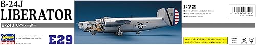 Miniatura 4 de Hasegawa Kit modelo Liberator B-24J a escala 1:72