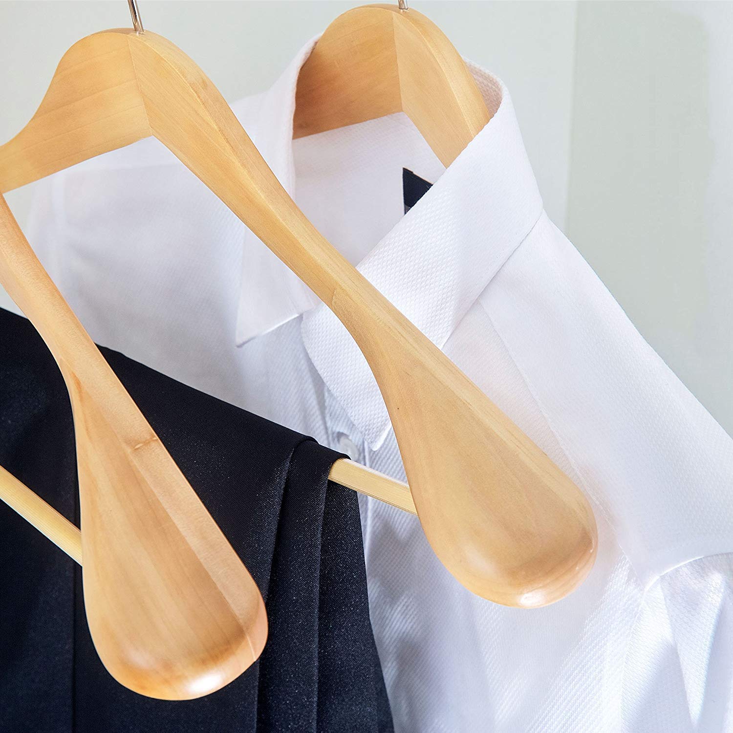 Perchas de madera madera Percha Perchero Percha de El guger Árbol, extra anchos hombro Traje perchas, madera Perchas para abrigos y pantalones, Retro de acabado, color natural, 10 unidades)
