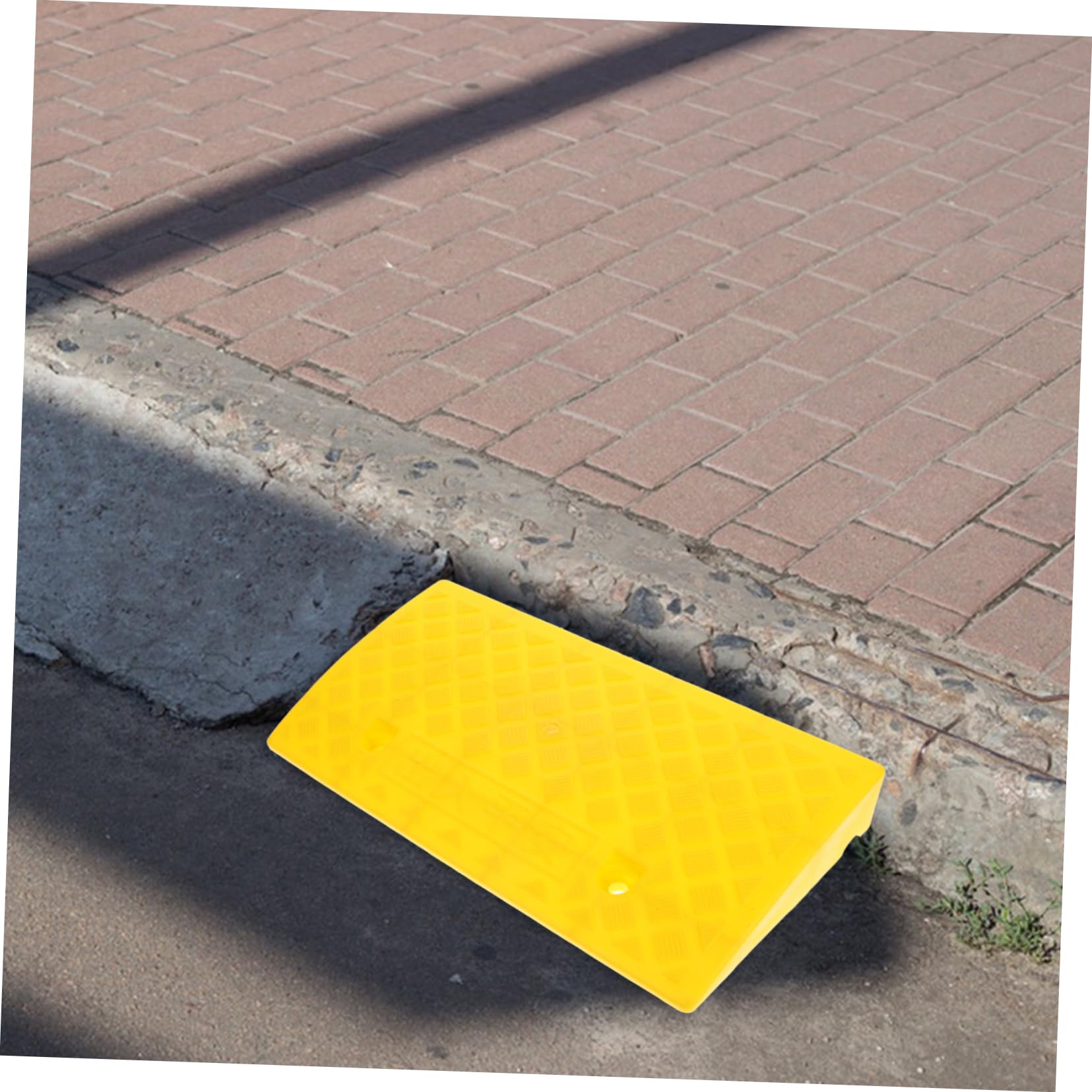 Rampa De Bordillo De Plástico Antideslizante Portátil 50x27x9 Cm Amarilla para Coches y Escaleras Uso Exterior Versátil Movilidad y Acceso Seguro