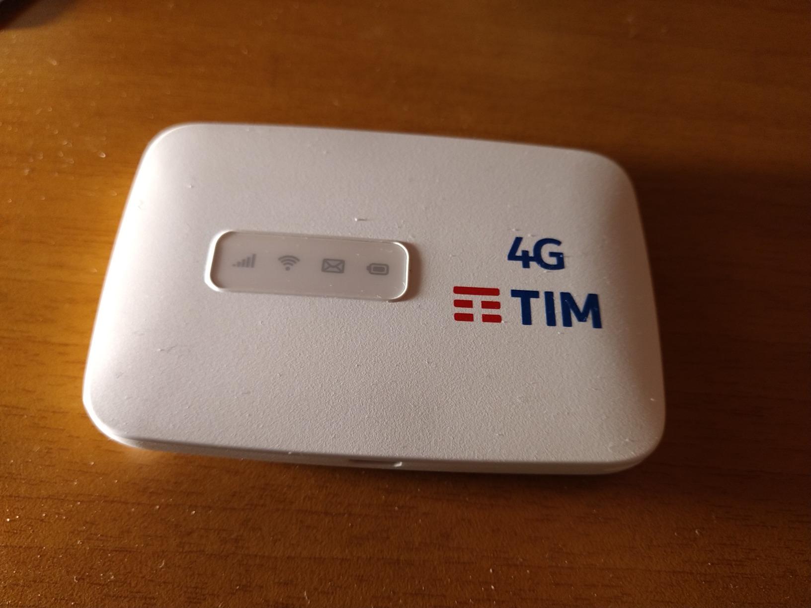 Tim 770455 Modem Wi-Fi 4G LTE : Amazon.it: Informatica