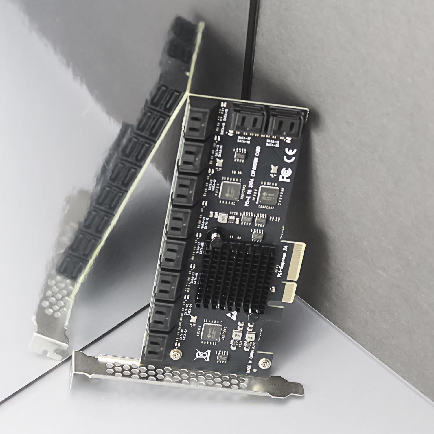 GLOTRENDS SA3220 20-Port PCIe X4 SATA Erweiterungskarte, Kompatibel mit Windows, Linux, Mac OS, NAS