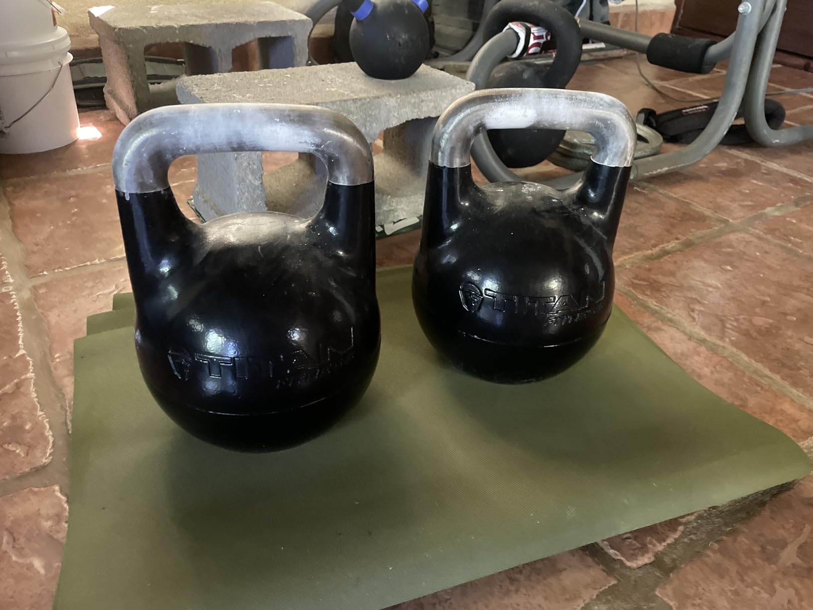 Titan Fitness Adjustable Competition Kettlebell