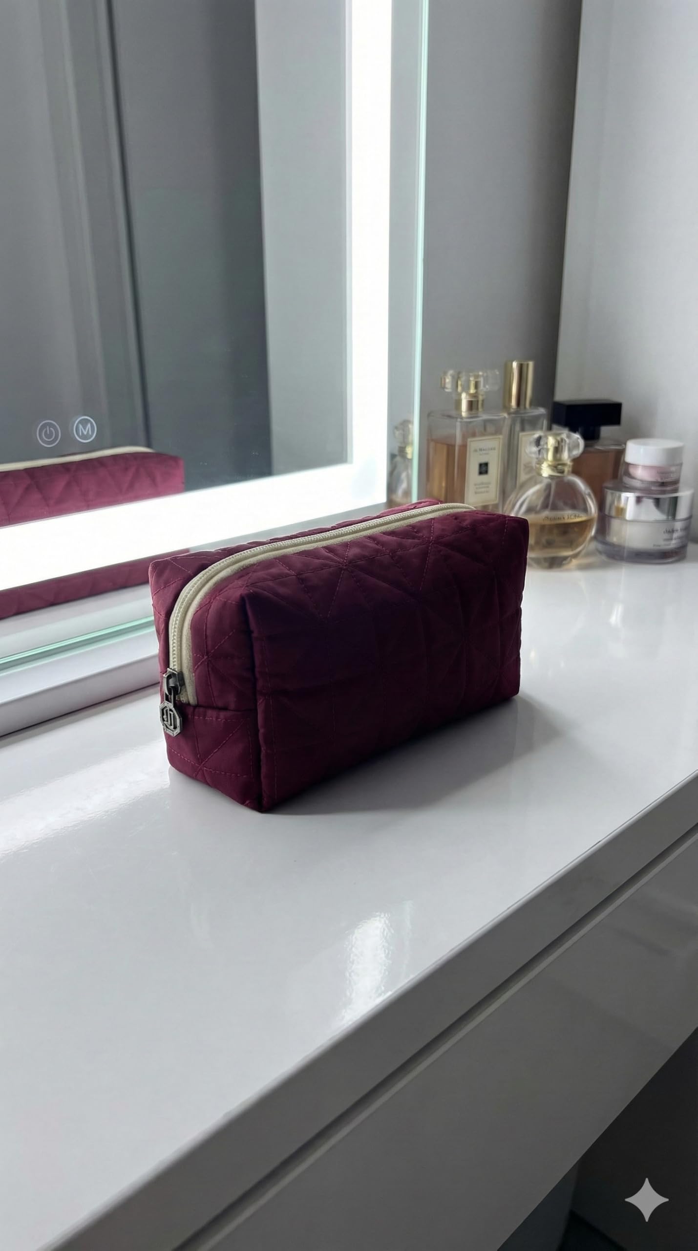 Lüks Bordo Kapitone Desenli Makyaj ve Kozmetik Çantası