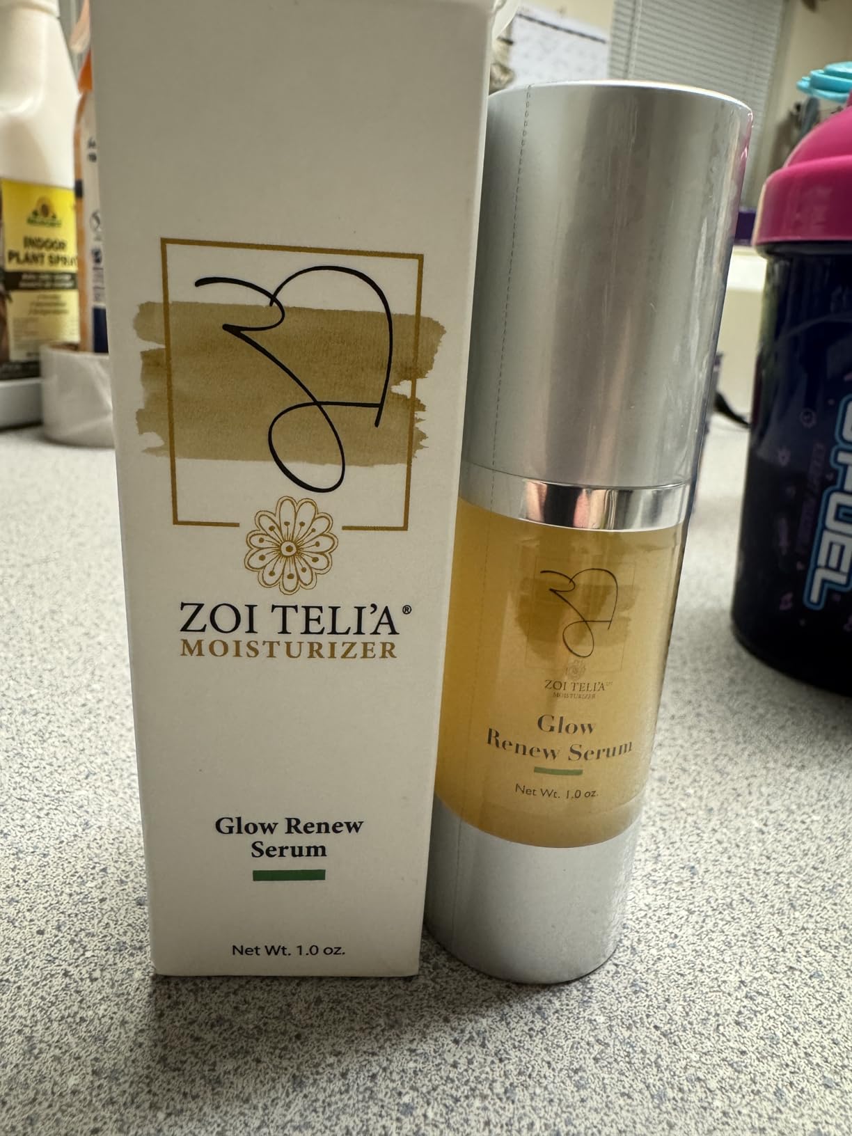 Zoi Teli'a Zoi Teli’a Glow Renew Serum with Retinol, Hyaluronic Acid & Sodium Ascorbyl Phosphate for All Skin Types - Lightweight & Hydrating Fragrance-Free Daily care with Airless Pump - 30 ml