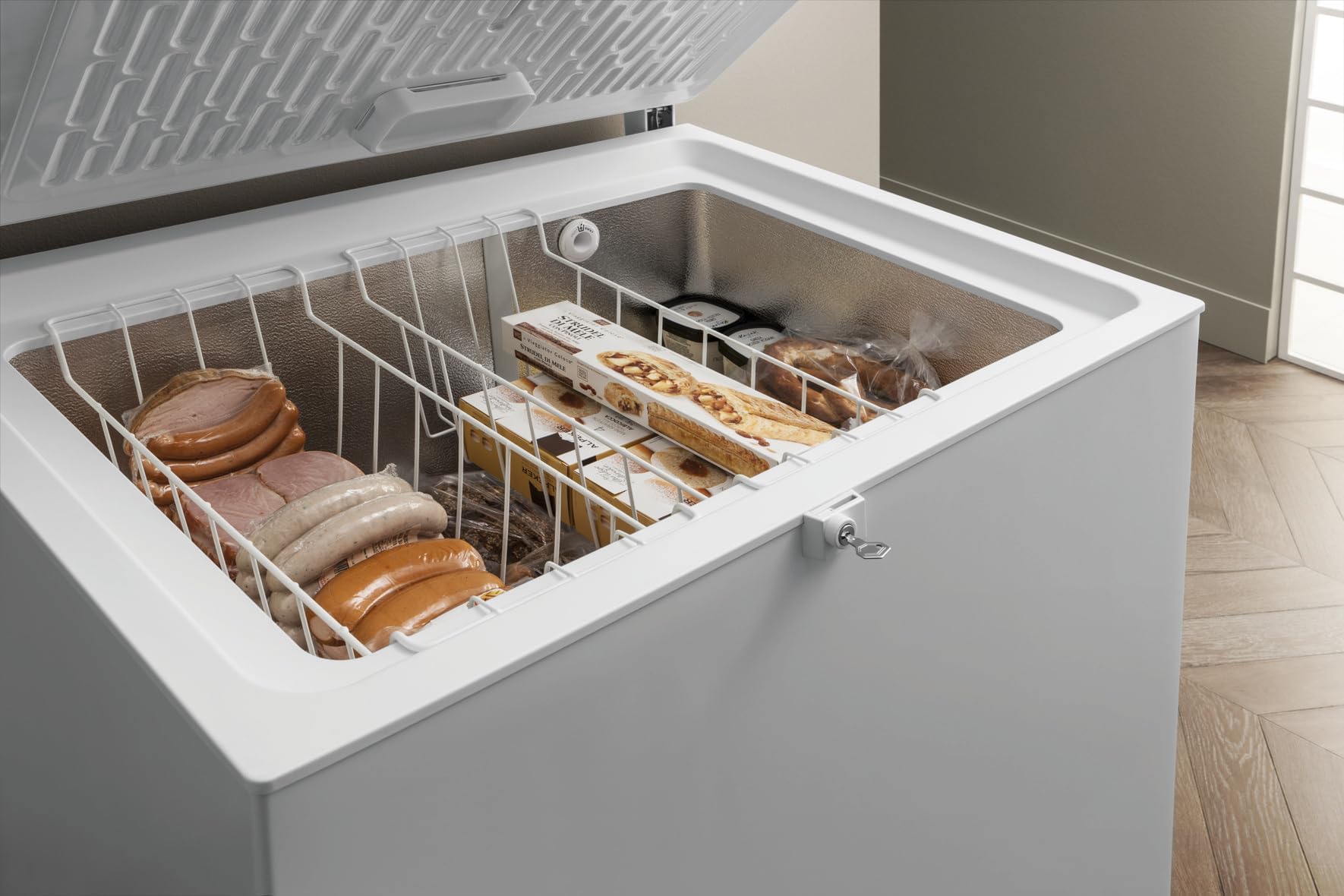 Bauknecht GTE 508 FA Gefriertruhe / 312 L / Frost-Away und Space-Max/ Door Balance/ Kindersicherung, Weiss