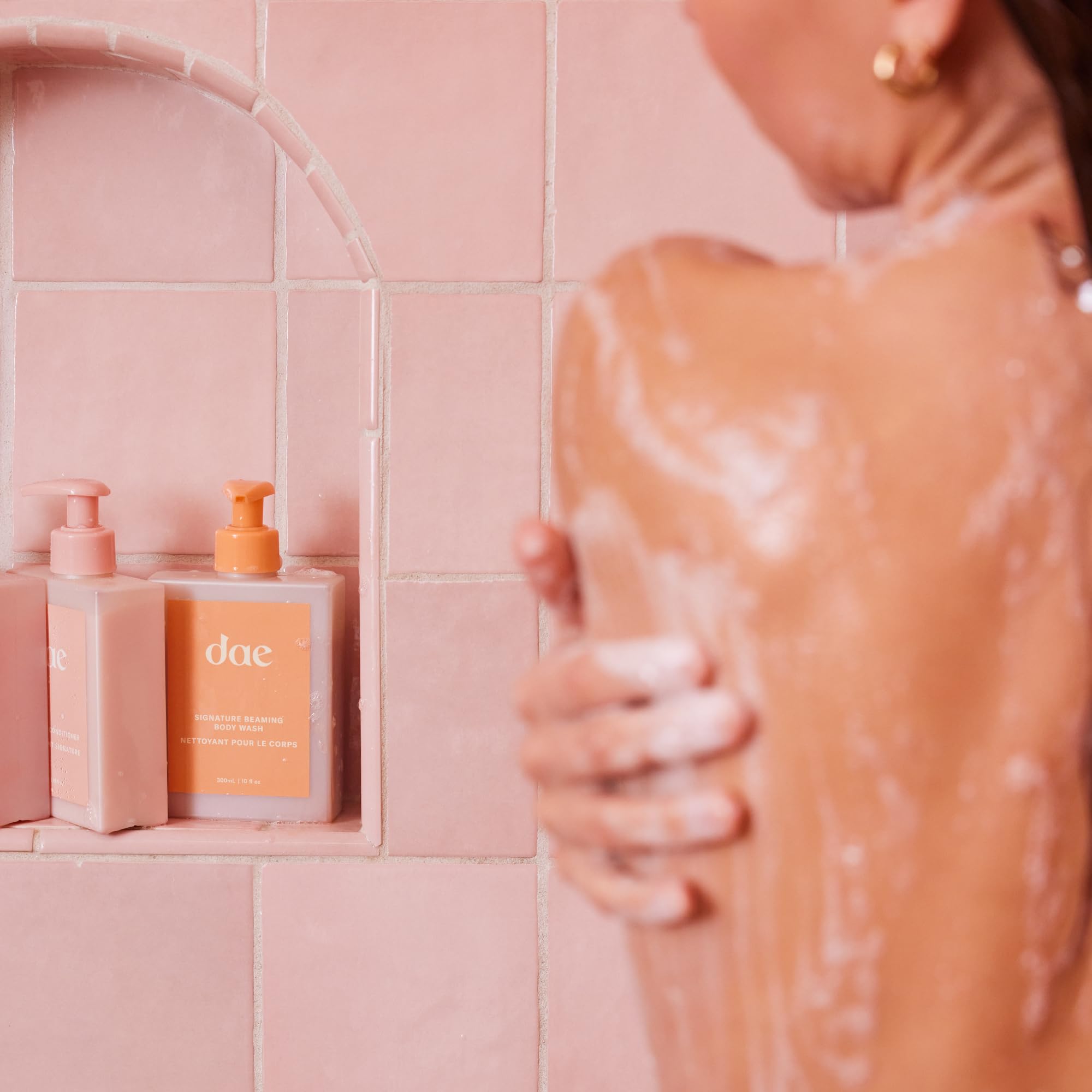 DAE Signature Beaming Body Wash with Cactus Water and Citrus Scent