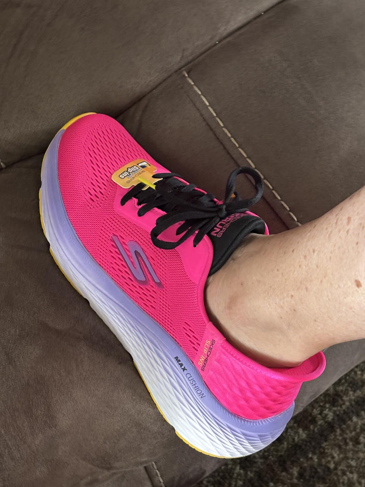 skechers women's max cushioning elite reviews