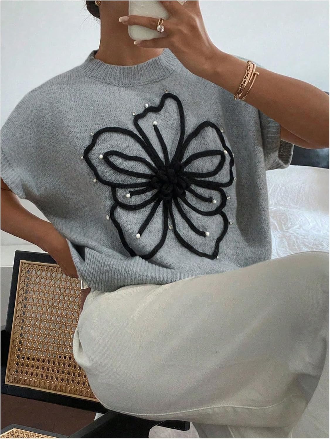 SHENHE Women's Short Sleeve Sweater 3D Flower Pearl Beaded Crewneck Cute Knit Sweater Vest Pullover - Image 4