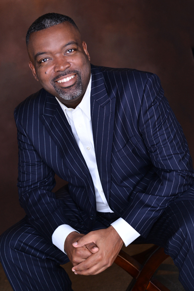 Amazon.de: Kevin Riles: books, biography, latest update