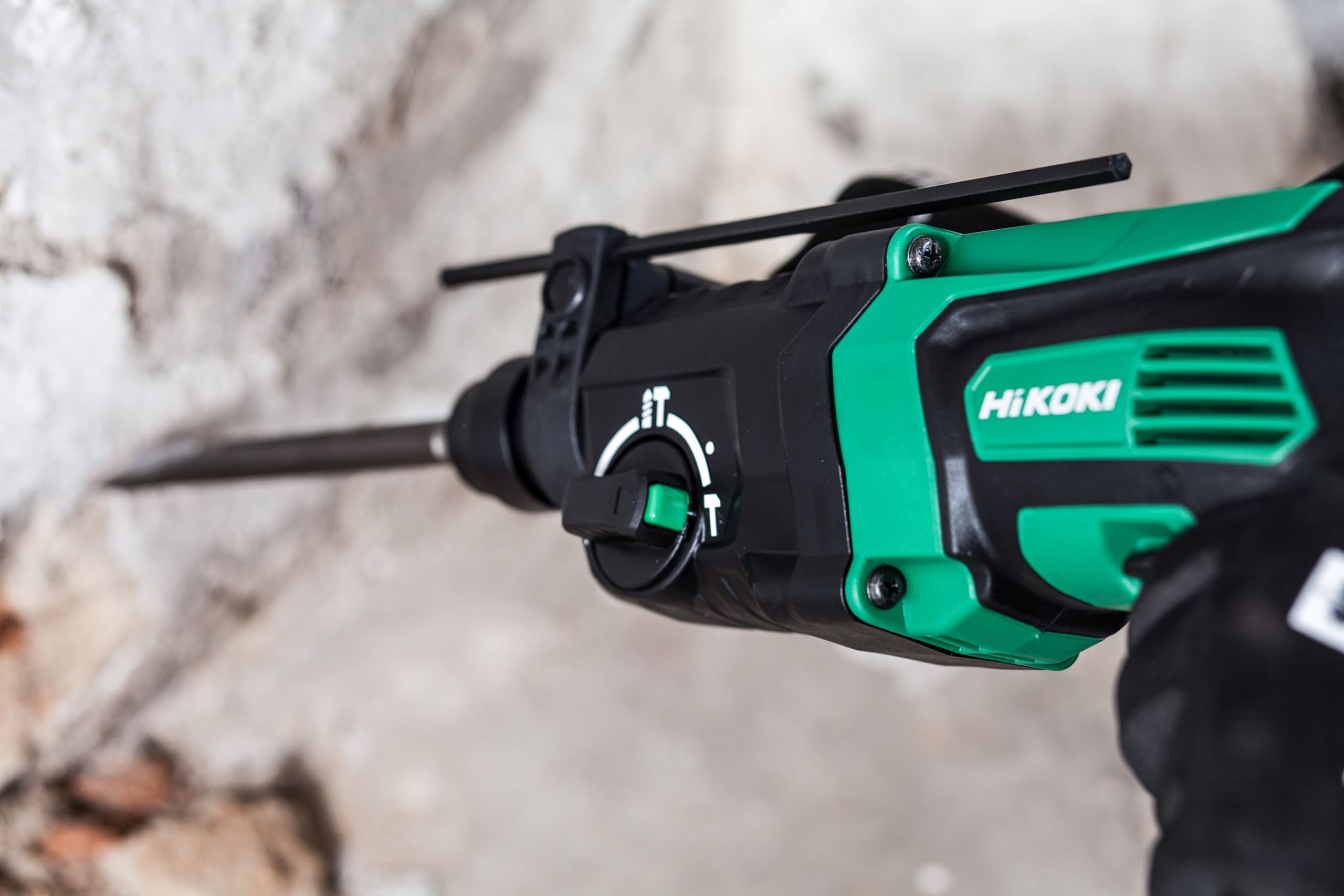 HiKOKI DH26PC2 Bohr- & Meißelhammer (830W, 2,9 J, Schlagzahlregelung, Antivibrationshandgriff, Transportkoffer)