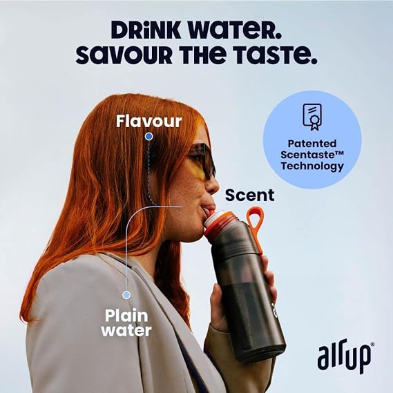 AIR UP water bottle Twist Pro Blueberry 600ml Starter Set, 5 Scent Pods | Taste by scent. No artificials. No sugar. Just water. Dishwasher-safe, 600ml bottle with sugar-free flavour pods.