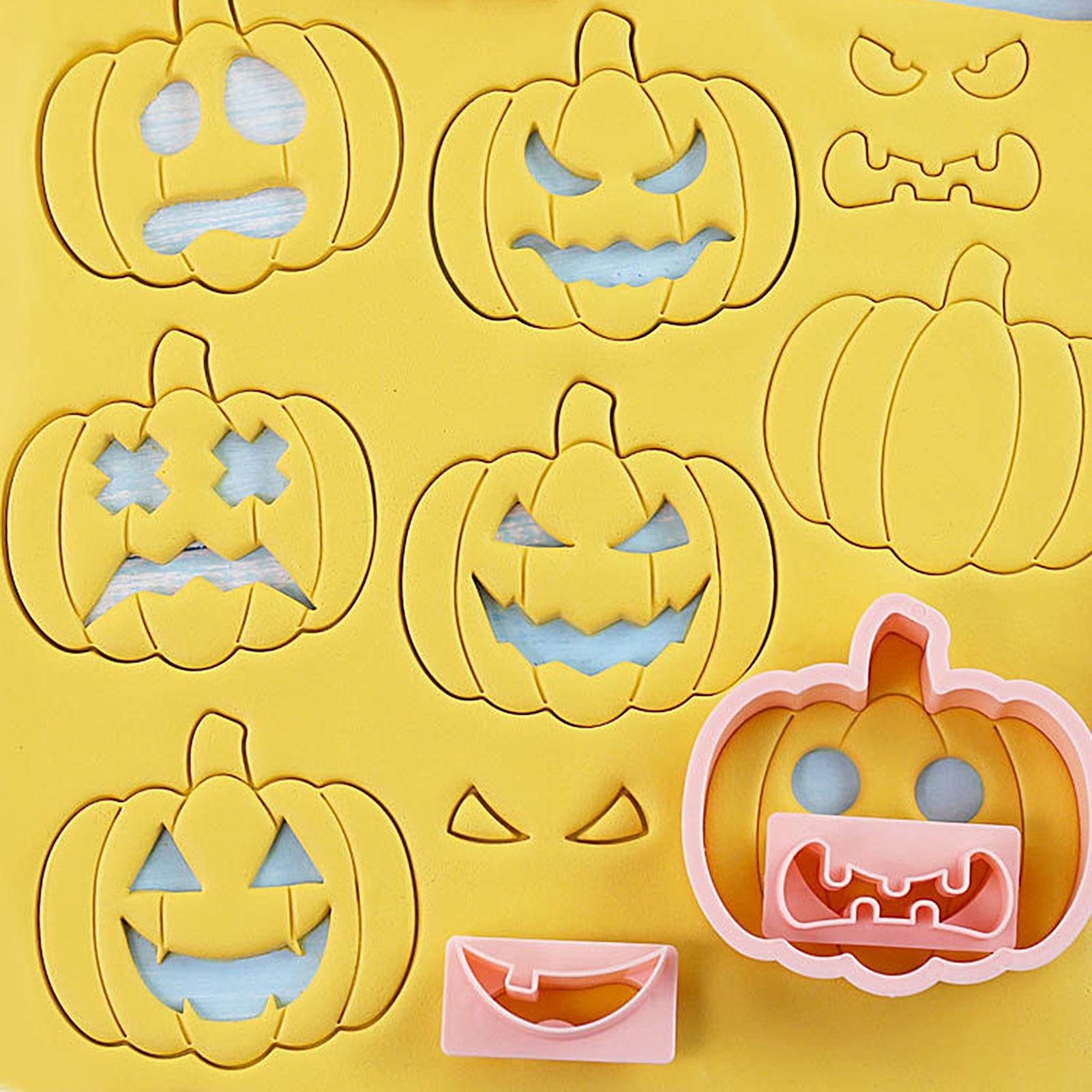 Emporte-pièces Halloween 9 Pièces – Formes Fantômes, Chauves-souris, Chats, Etc. – Avec Tampons à Biscuits – Plastique Alimentaire Réutilisable