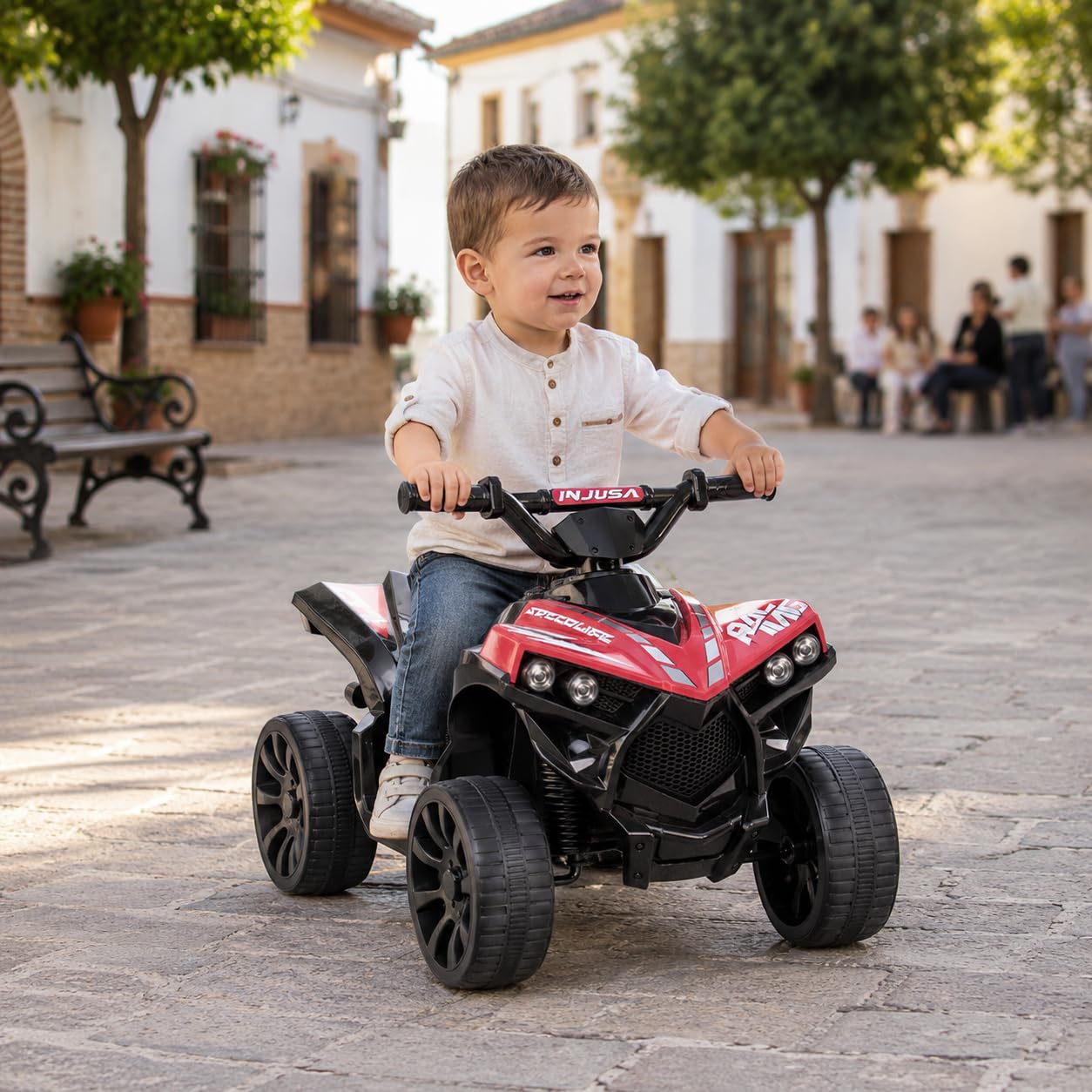 Quad Elettrico Bambini 6V Rosso con Luci LED Suoni Retromarcia Pedale Acceleratore Freno Automatico Giocattolo Sicuro per Bambino o Bambina dai 18 Mesi Veicolo INJUSA Avventura Sicura