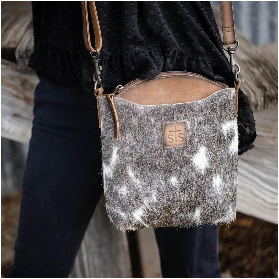STS Ranchwear Womens Josie Cowhide/Tan Leather Crossbody Bag
