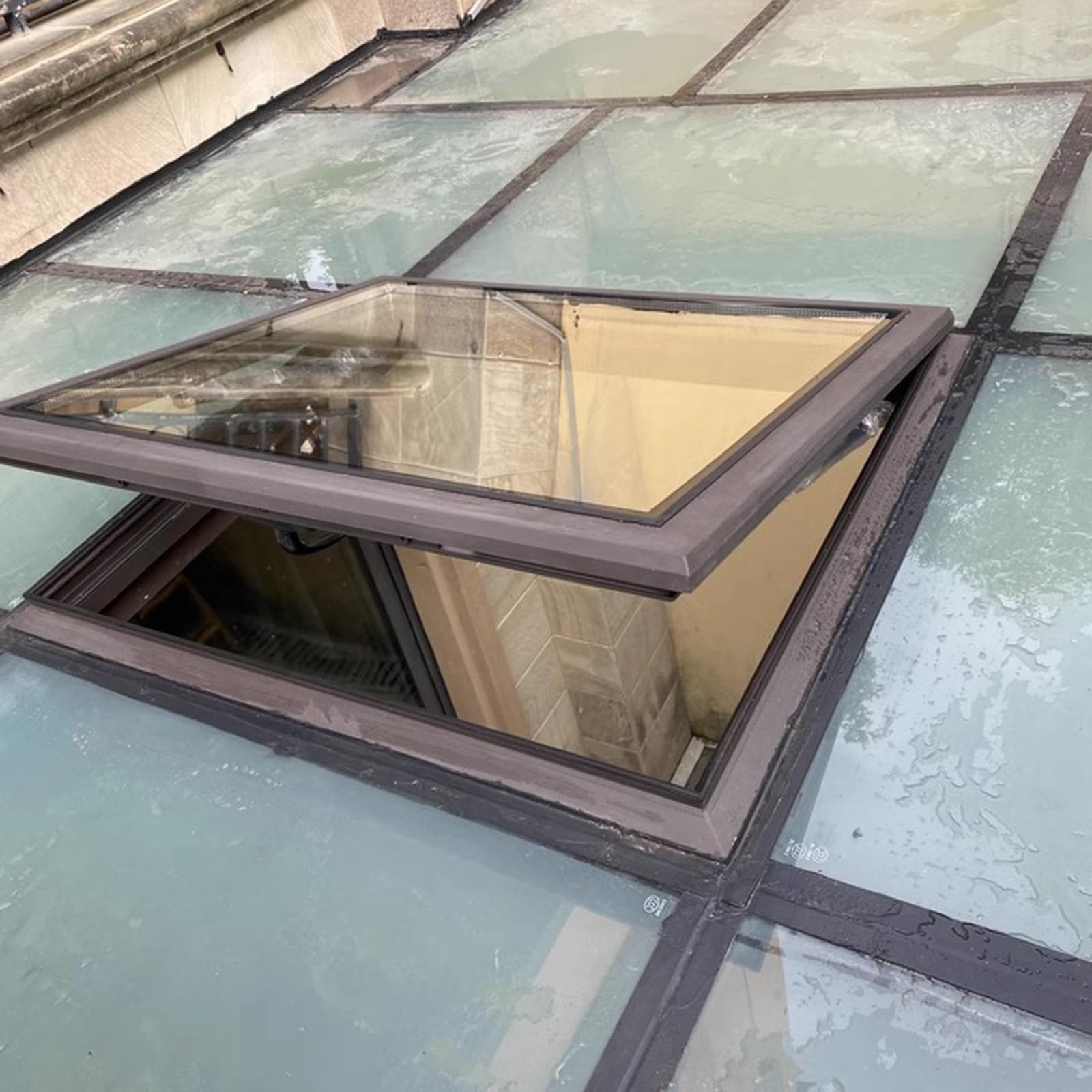 Dostosowalne światła powietrzne i okna dachowe dla hotelu magazynowego, na poddaszu/Sun Room, Drzwi do oświetlenia dziennego w piwnicy ze szkłem hartowanym(23x36in(58.4x91.5cm))