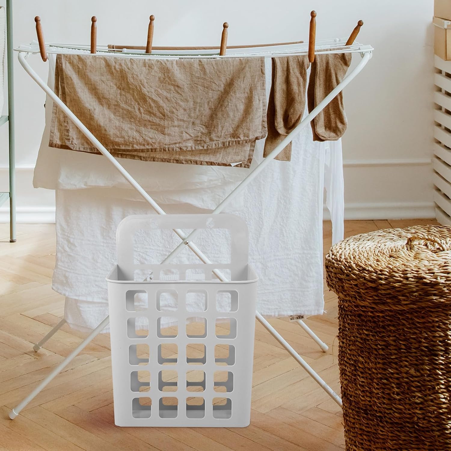 Plastic Foldable Wall Mounted Laundry Hamper Detachable PP Basket