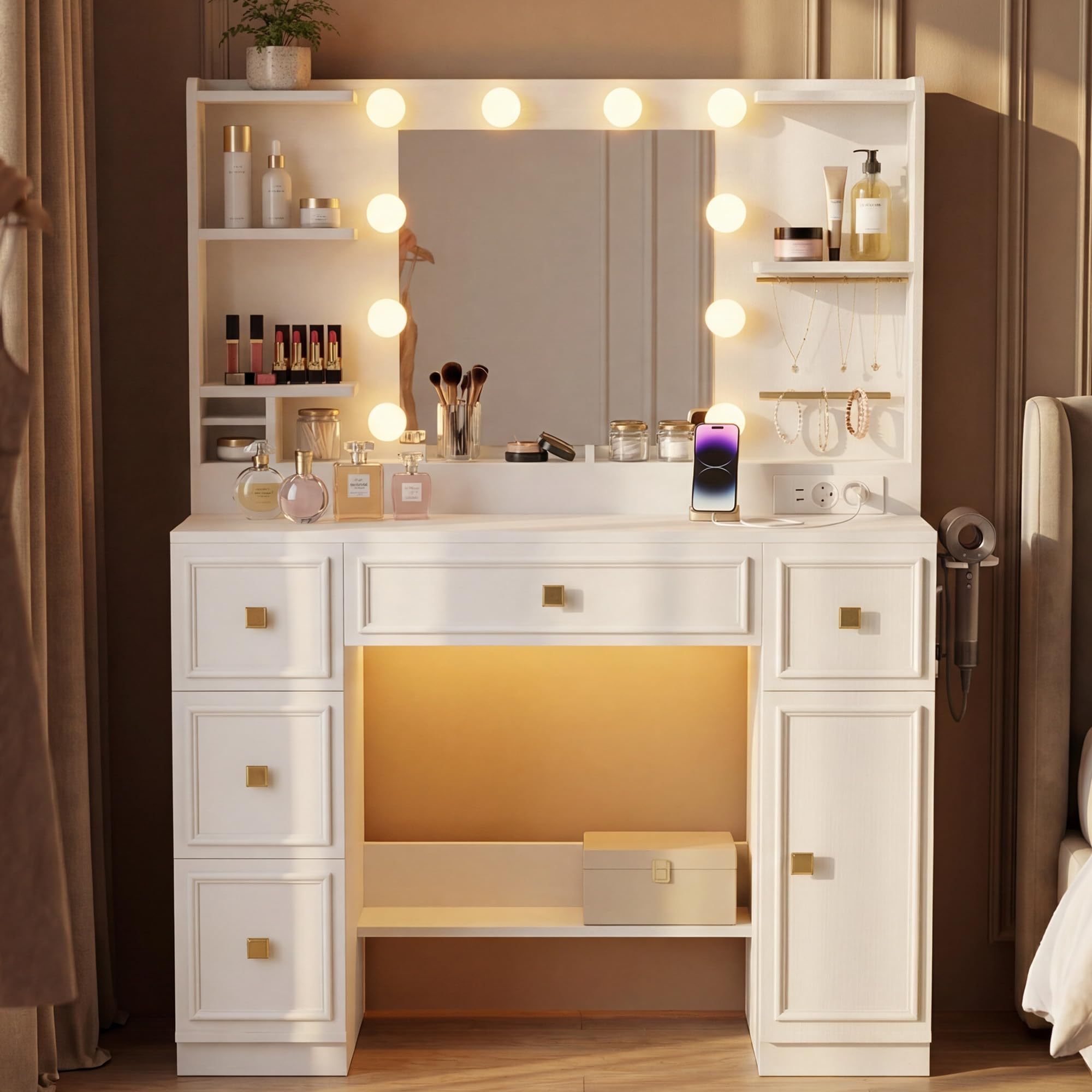 Toeletta Trucco con 10 Luci LED Regolabili e Ganci per Gioielli, Tavolo da Trucco con Specchio Grande, Prese e Porte USB, 6 Cassetti, 5 Scomparti e Porta Phon, Design Moderno, Bianco JBDT002WT