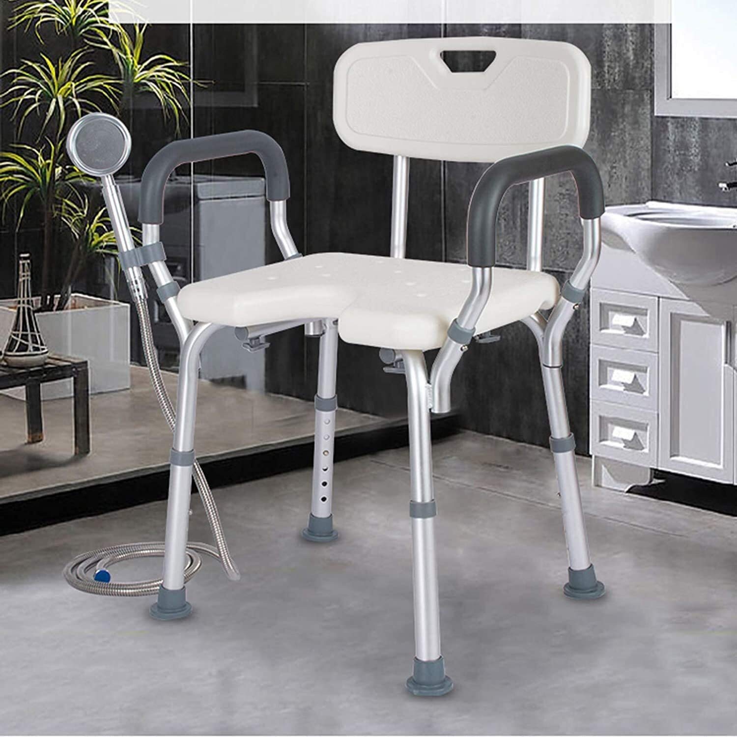 Chaise de douche avec dossier pour sécuriser la salle de bain senior