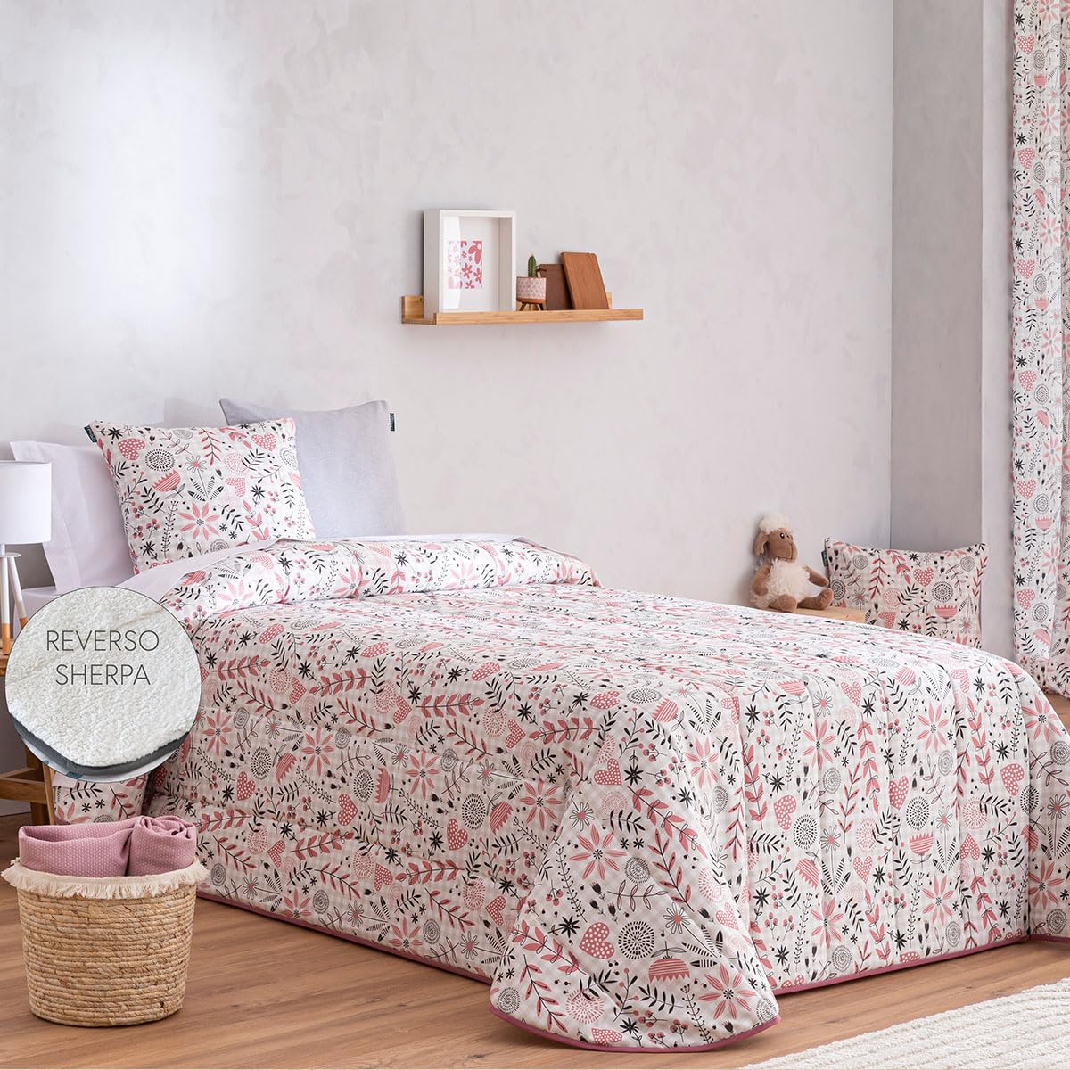 Edredón con reverso de SHERPA cama juveniles e infantiles, relleno de 150 gr y tejido borreguito suave de 220gr para la época de frío. Medida cama 105. Modelo estampado PIA. Incluye solo edredón