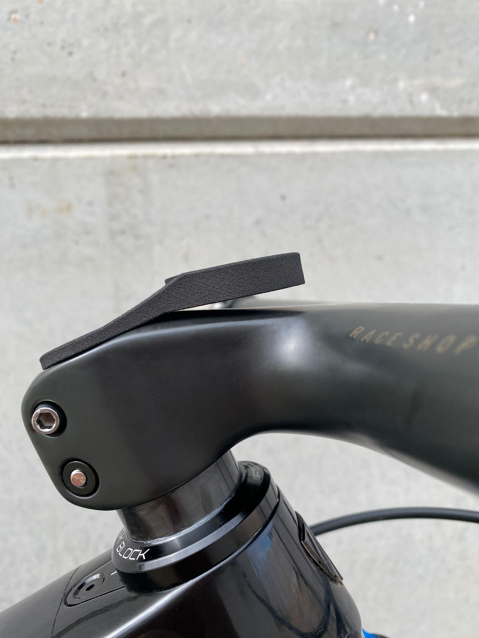 Soporte GPS Compatible con Garmin para Potencia o Manillar Integrado (-17º)