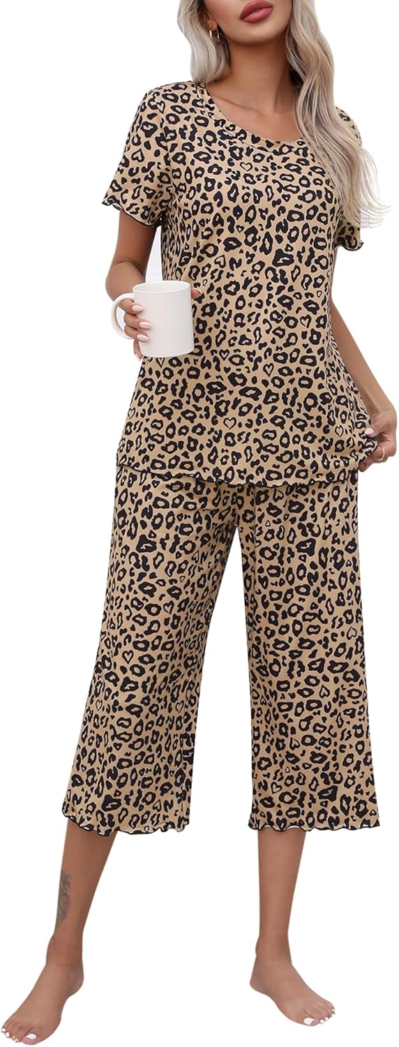Ekouaer Women's Pajamas Set Short Sleeve Top With Capri Pants Pjs Lounge & Sleepwear Set S-XXL - Image 3