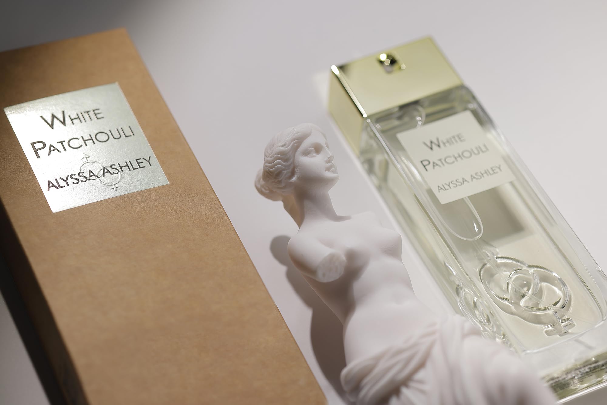 Alyssa Ashley - White Patchouli Eau de Parfum, Profumo al Patchouli - 100ml