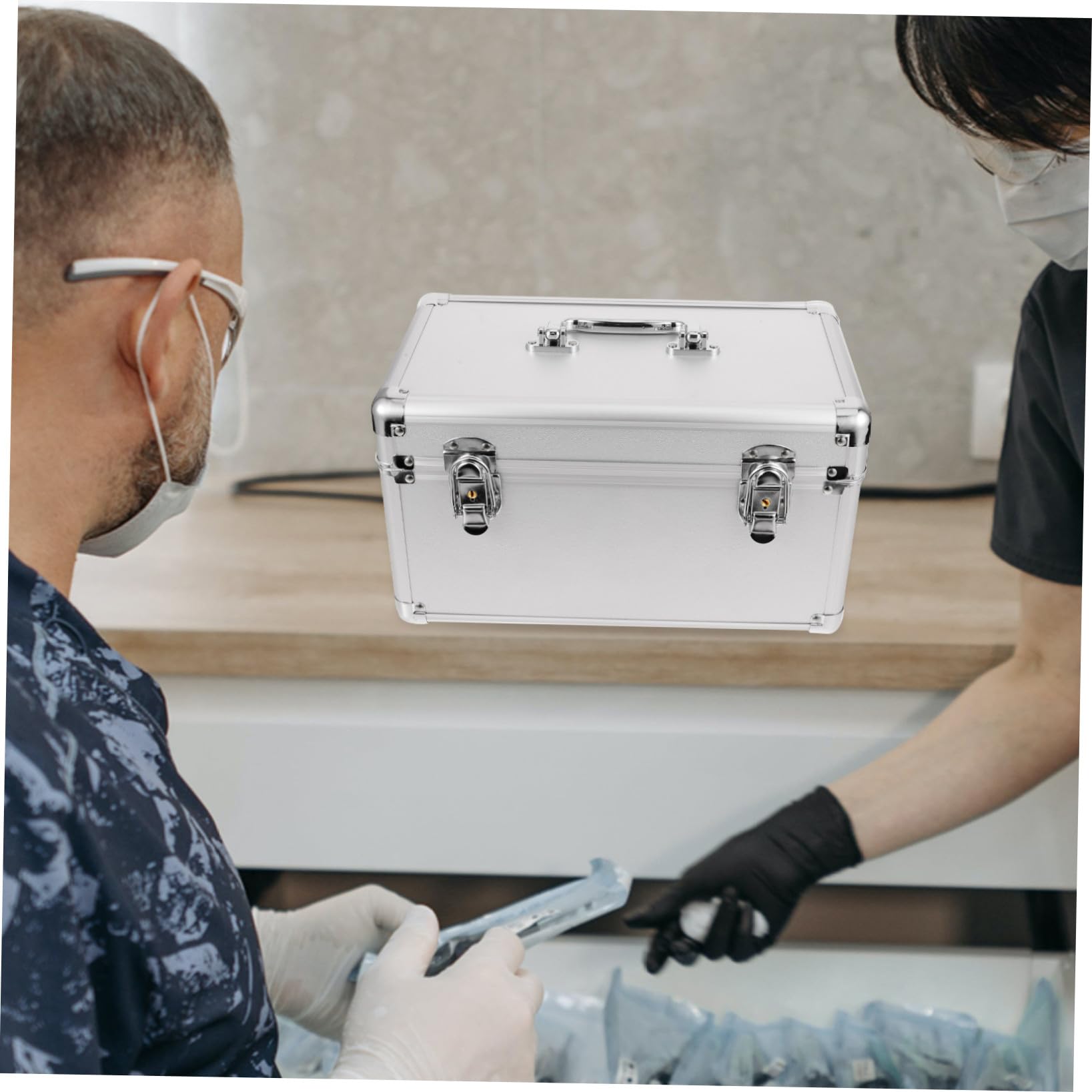 MAGICLULU Medikamentenbox und Einfachem Tragegriff Aluminiumlegierung mit Großer Kapazität Multifunktionale Erste Hilfe Kasten für Haushalt und Outdoor Einsatz