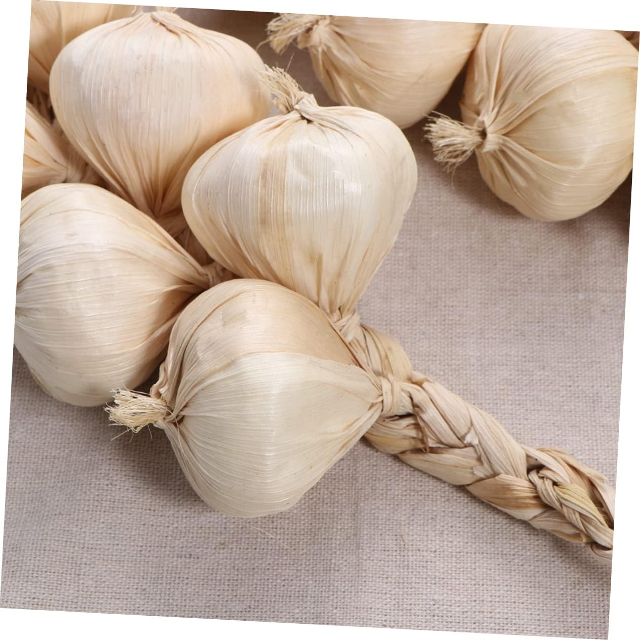 Cabilock 4pcs Realistic Garlic Strings Vegetable Artificial Lightweight Garlic Props for Stage Parties