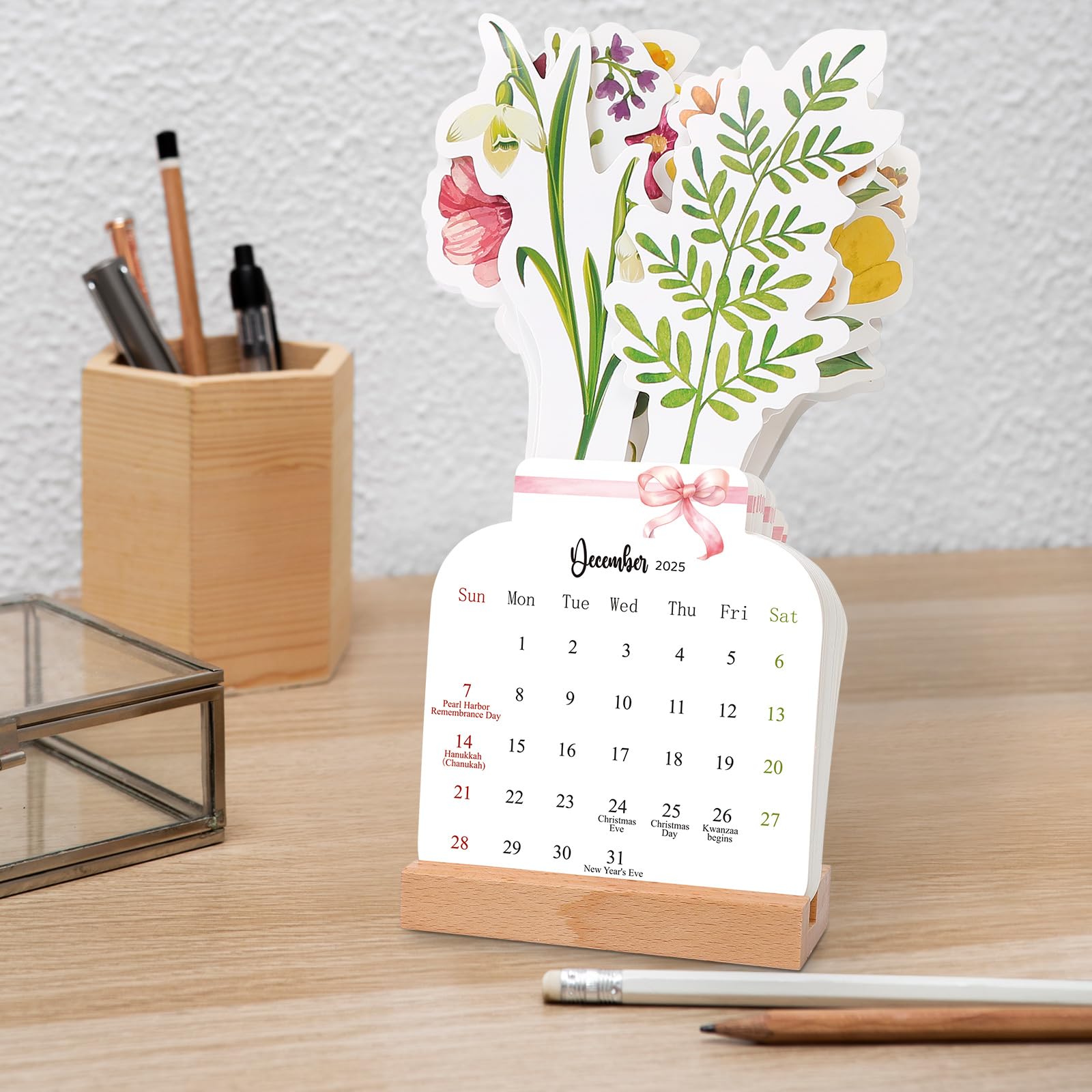 KONVINIT 2025–2026 Small Desk Calendar | 24-Month Flower Design, Portable Planner