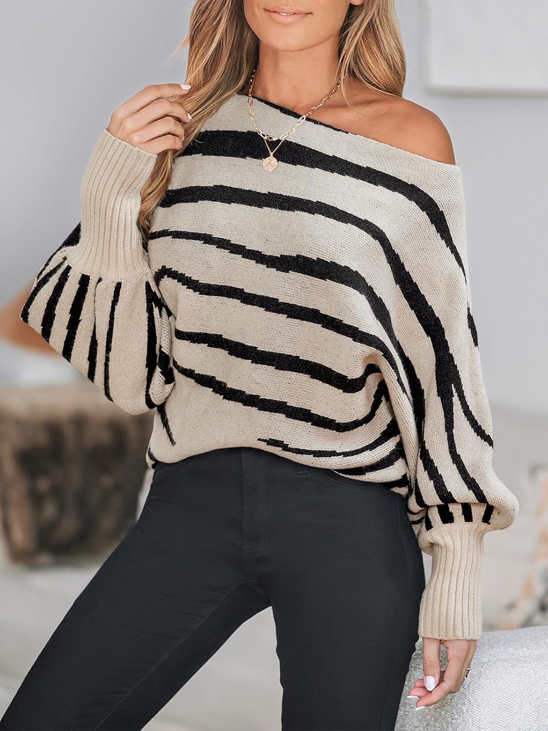 CUPSHE Womens Off The Shoulder Sweater Boat Neck Batwing Sleeve Sweaters Fall Casual Fit Striped Sweater Tops - Image 7