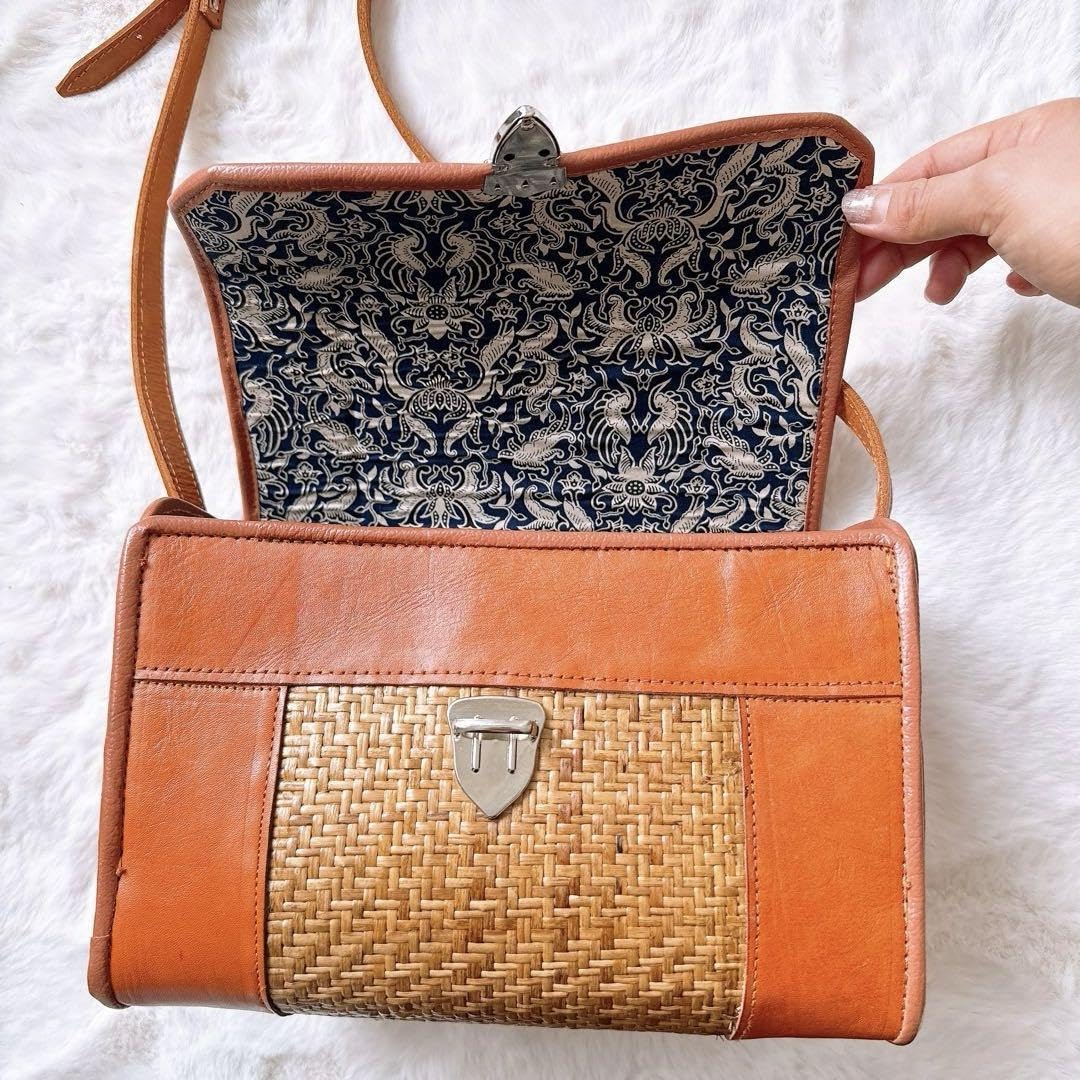 Amazon.co.jp: バリ島 アタ 大容量 ショルダーバッグ 本革 アタバッグ  