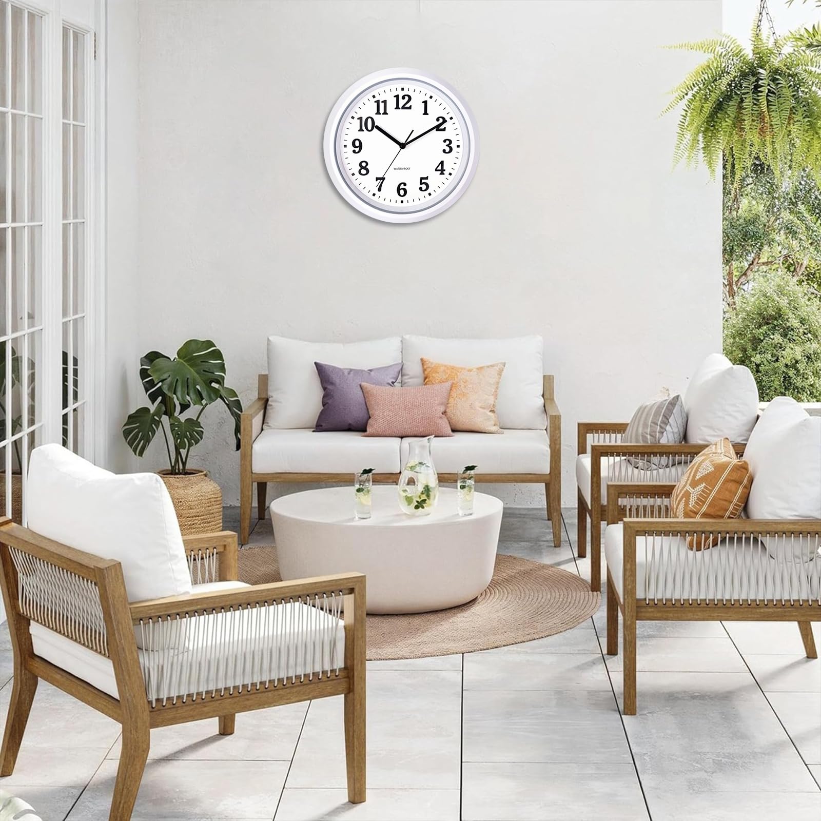 Horloge d'extérieur 32 cm - Étanche - Résistante aux intempéries - Facile à lire - Silencieuse - Pour extérieur, piscine, balcon, salle de bain - Blanc