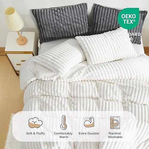 Miniatura 2 de Nayoroom Funda de edredón de piel sintética esponjosa, tamaño Queen, franela de terciopelo a rayas blancas, funda de edredón reversible de 3 piezas,