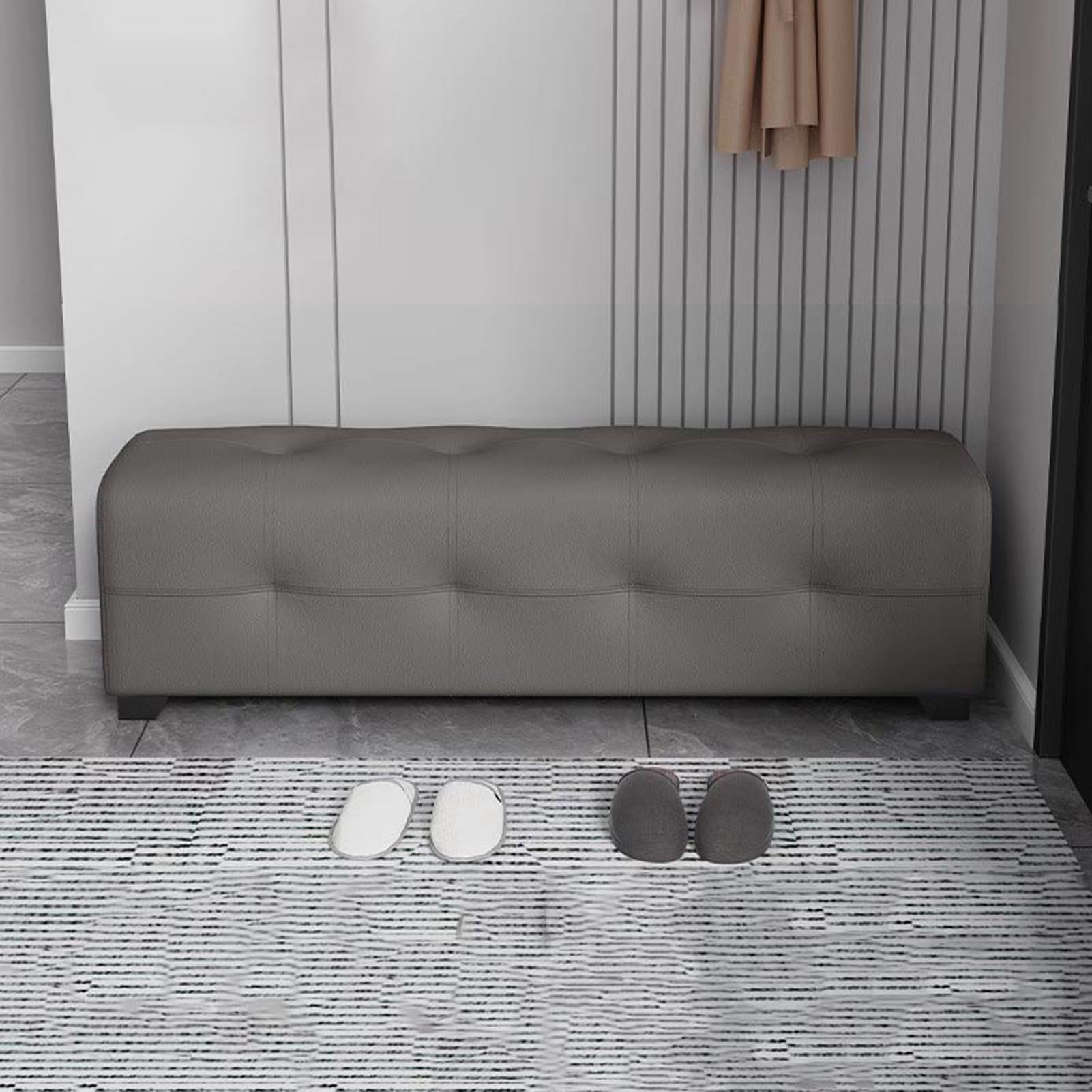 Meuble d'entrée pour couloir étroit afin de ranger les chaussures et s'asseoir confortablement