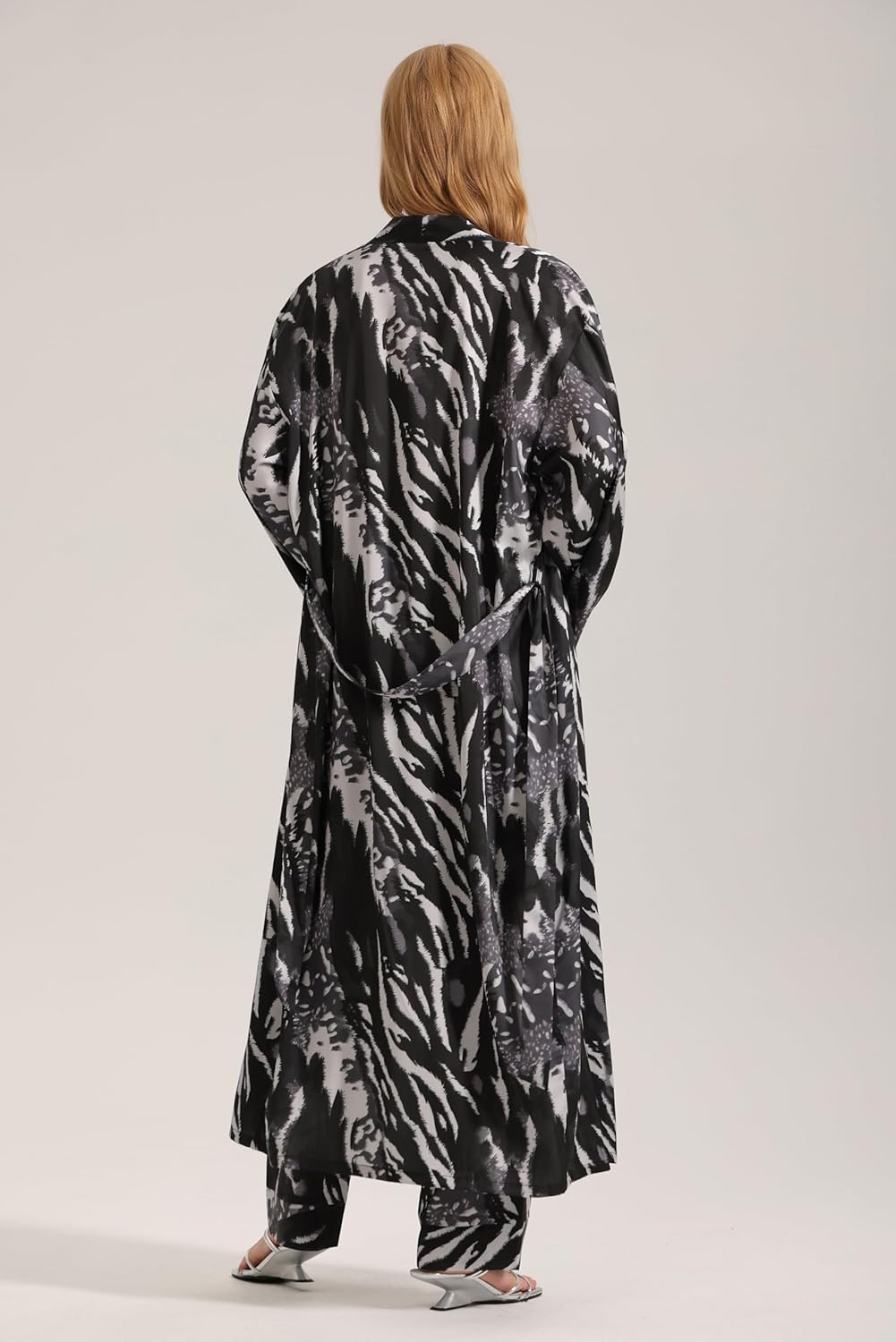 PRODESIGN Kimono Robes for Women - Satin Sleepwear Silky Leopard Zebra Nightgown Bathrobe Dressing Gown Blouse Cardigan Robe - Image 2