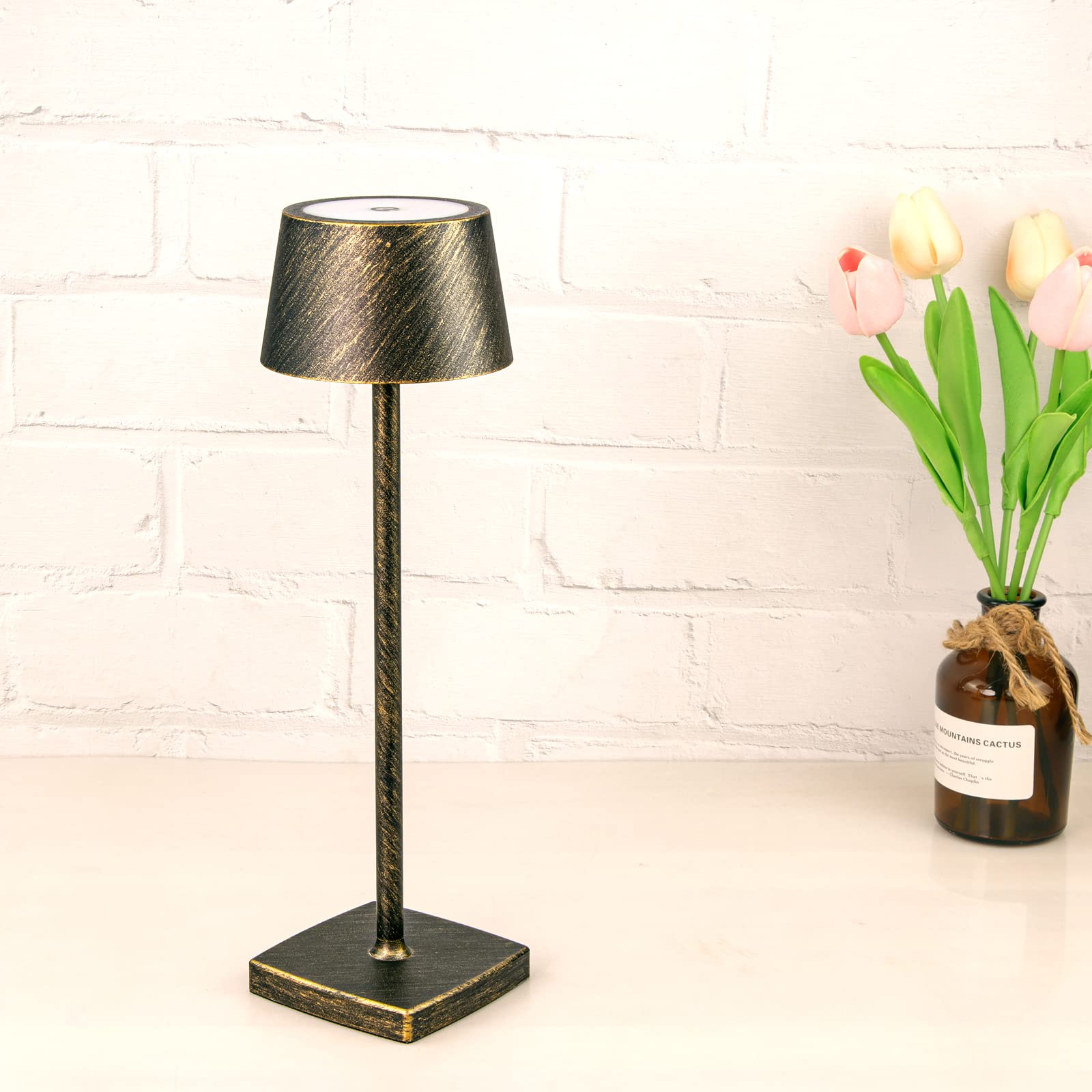 Akku Tischlampe Kabellos, Retro Table Lamp Warme Lichtfarbe Touch Dimmbar, Schutzart IP54 Led Tischleuchte Aufladbar 6000mAh, für Drinnen und Draußen Buffet Restaurant Kaffee Schlafzimmer, Bronze