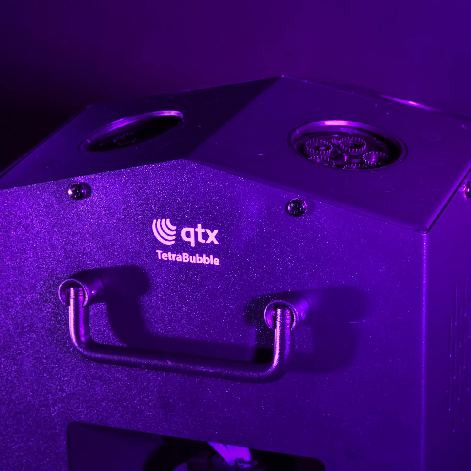 QTX Tetra Seifenblasenmaschine | Professioneller Hochleistungs-4-Rad-Bubble-Maker mit kabelloser Fernbedienung und 1,2 l Tank | Tragbarer Seifenblasengenerator für Partys, Hochzeiten, Veranstaltungen