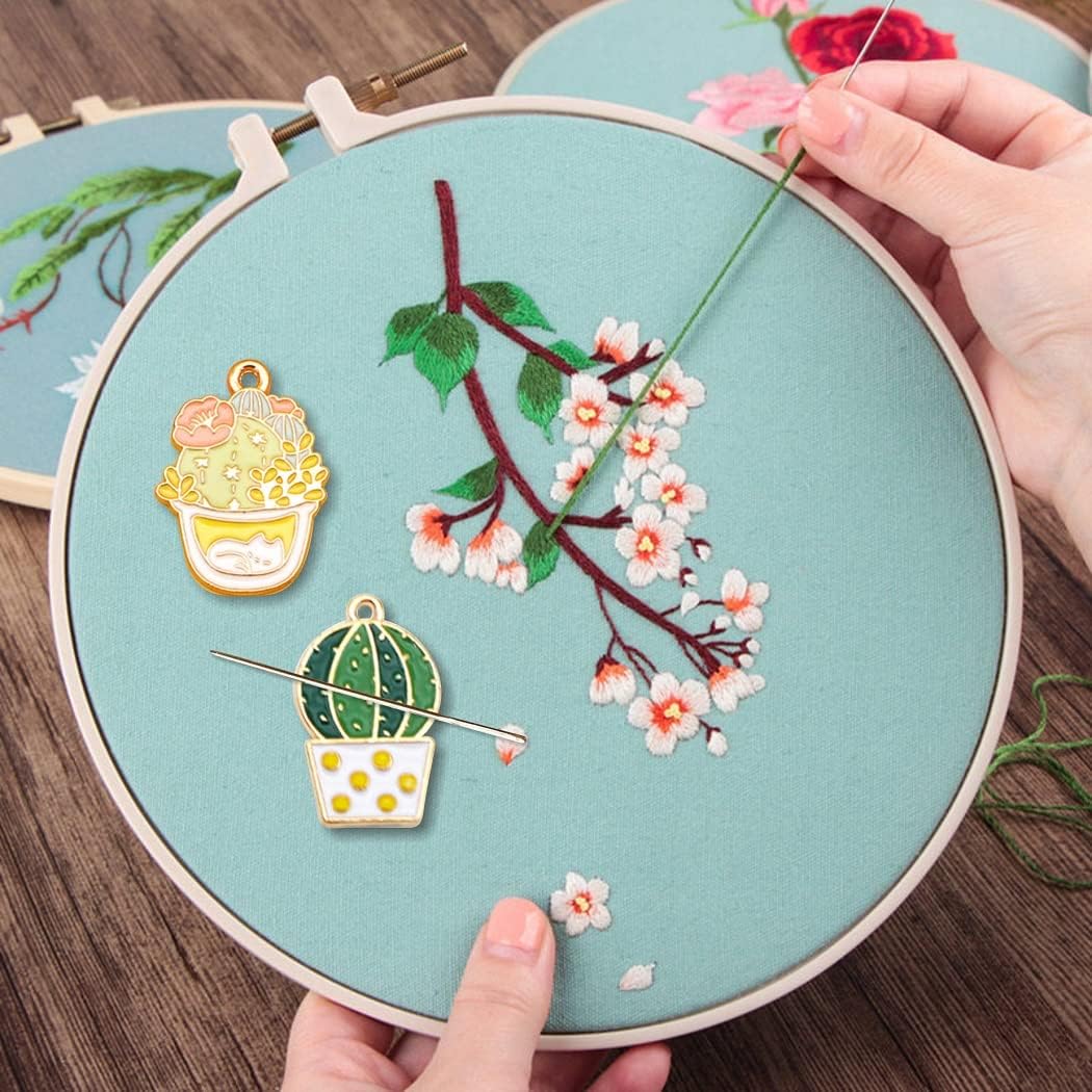 Needle Minder Magnetic for Cross Stitch,Cactus Keepers Sewing and Embroidery Kit,Set of Pin Holders Crafts Needlework Supplies（2 PCS）, Green, (csljmy20220825-0008)