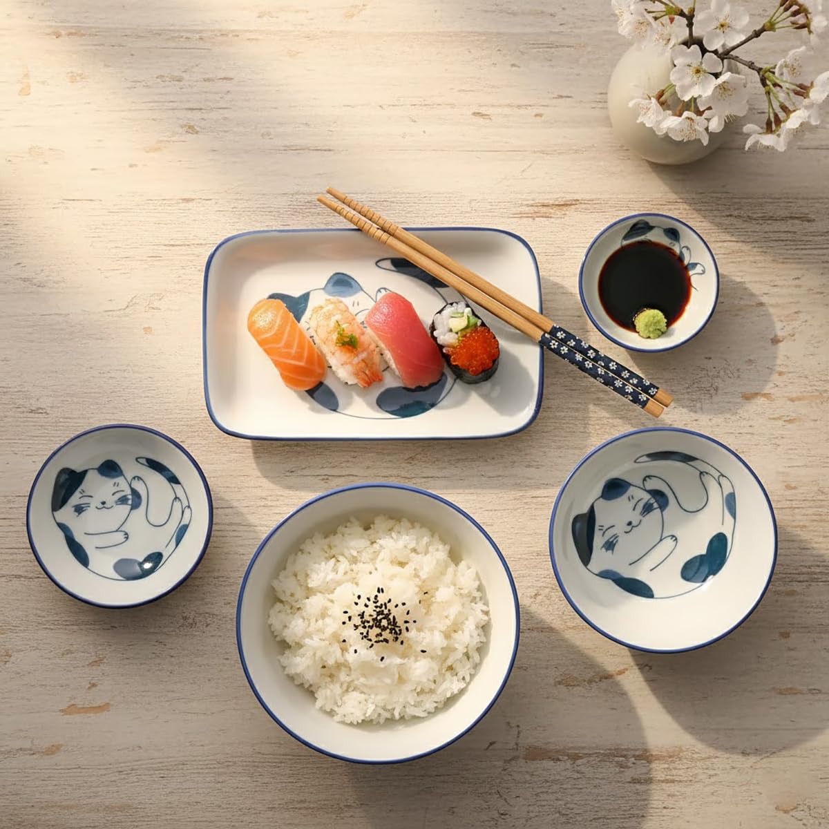 Japoński serwis obiadowy dla kotów z różnymi miskami, talerzami i pałeczkami | ręcznie malowany ze słodką dekoracją kota | 6-częściowy | zestaw do sushi