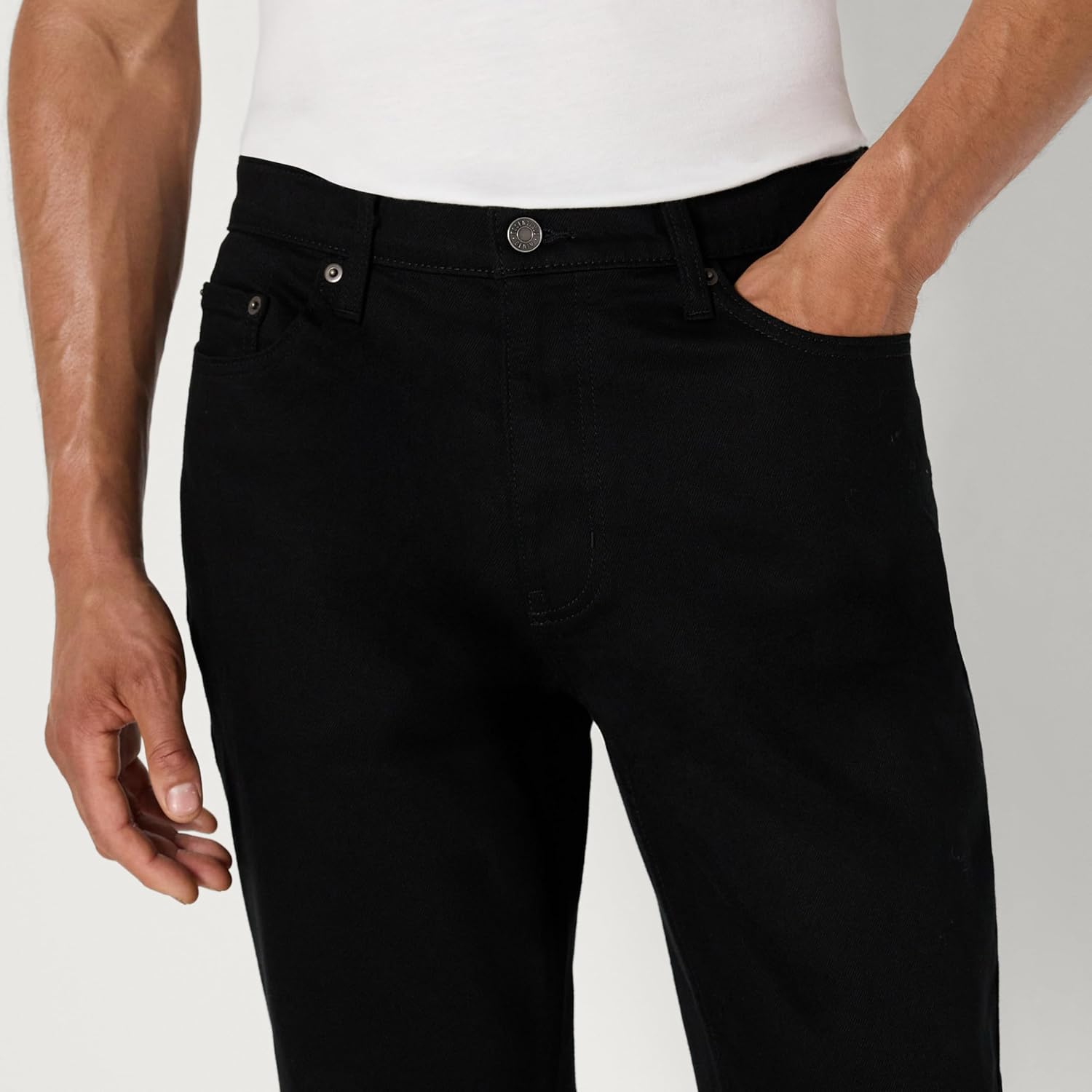 Amazon Essentials Men's Low Stretch Straight-Fit Bootcut Jeans - Image 5