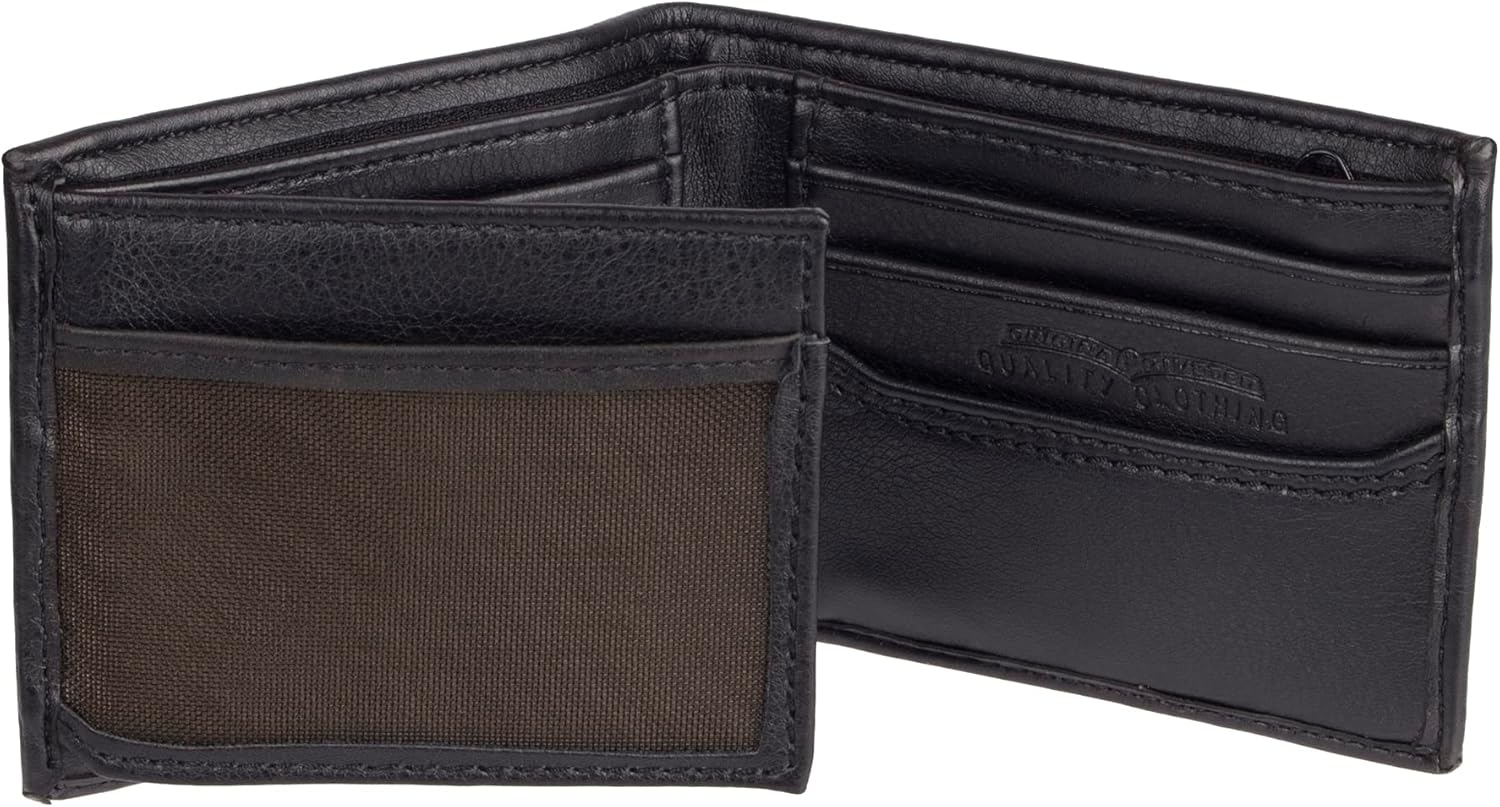 Levi's Men's RFID Traveler Wallet One Size Black Leather