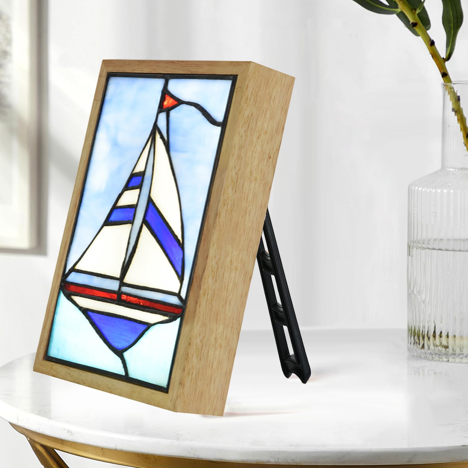 HomeBeauty Veilleuse LED en verre teinté de style Tiffany avec 3 modes d'éclairage et gradation de la luminosité, décoration murale artistique pour la maison et le bureau (voilier)