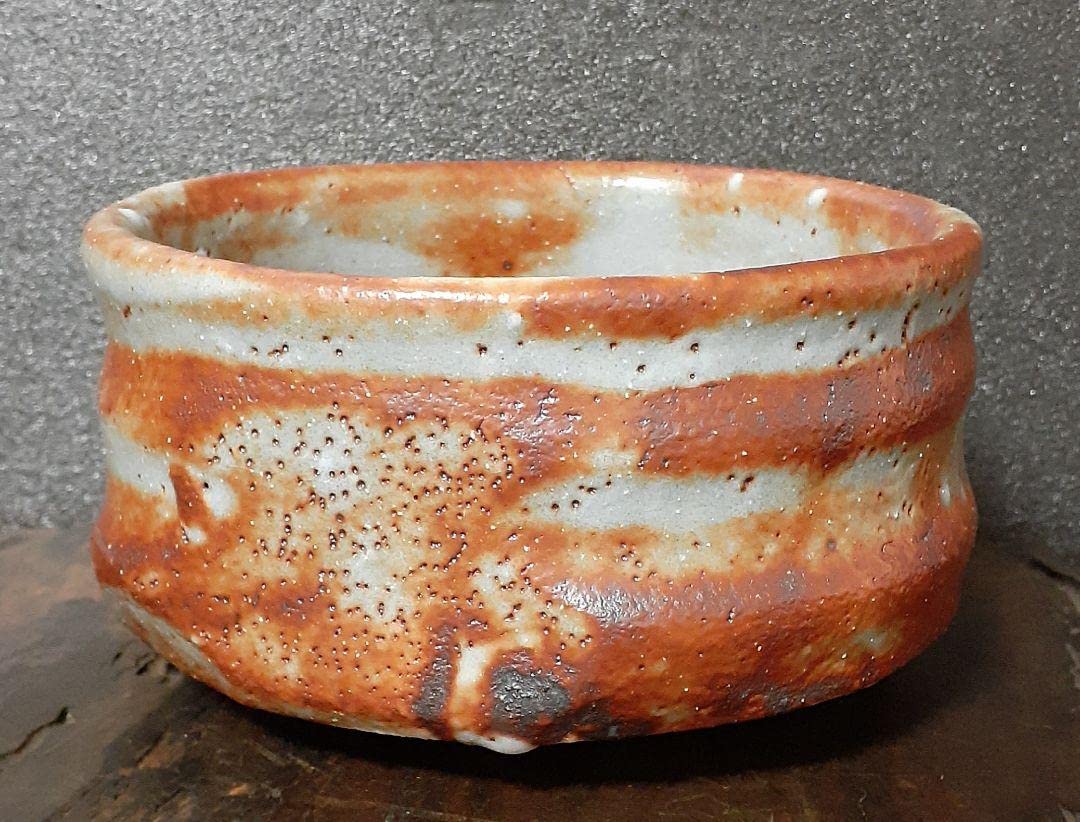 Amazon.co.jp: 日展作家 志野焼 河合竹彦造 鼠志野 大振り 茶碗 共箱 